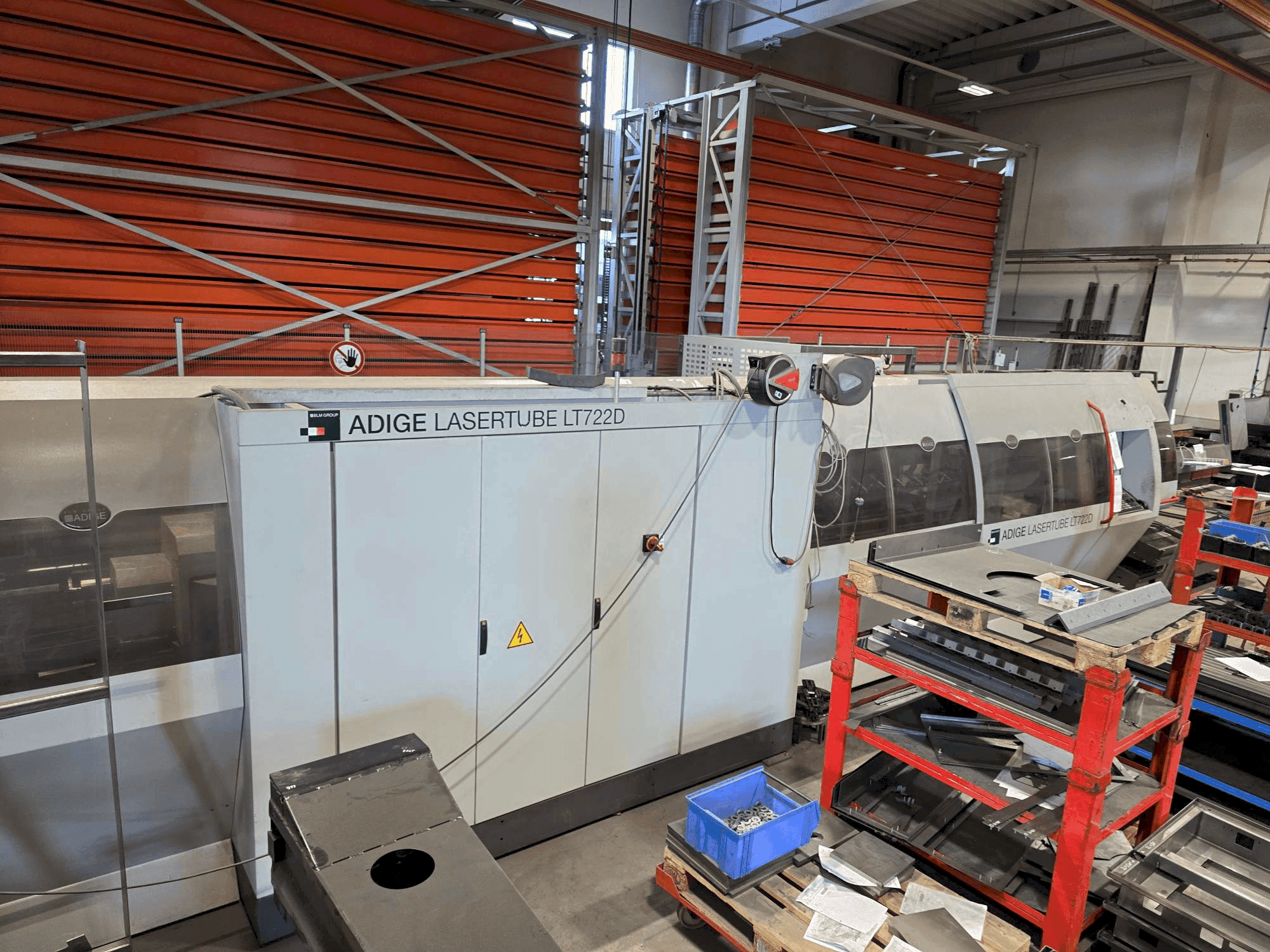 ADIGE LASERTUBE LT722D-maskinen framifrån