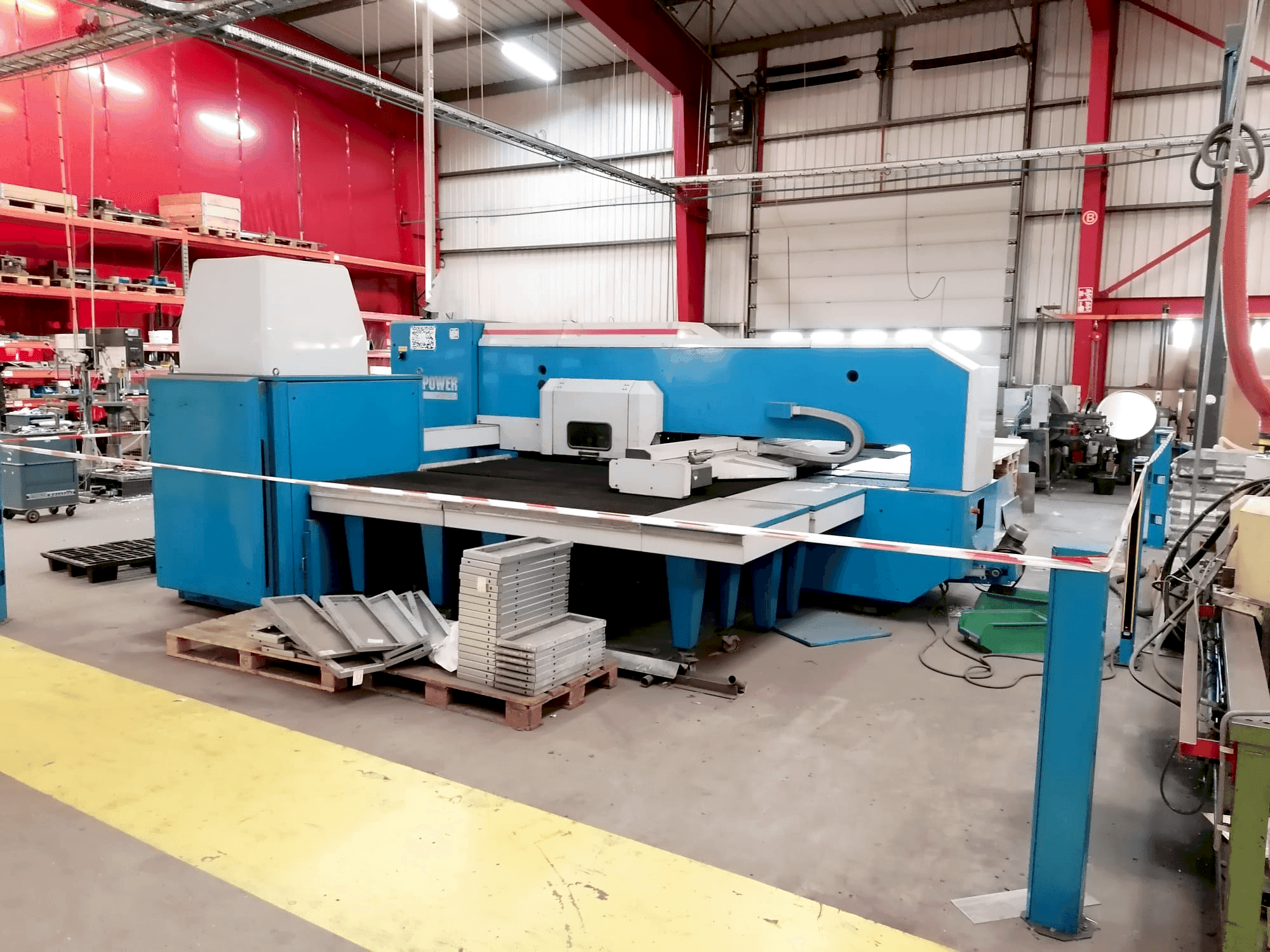 Finn-Power F5-20 SB/AM-maskinen framifrån