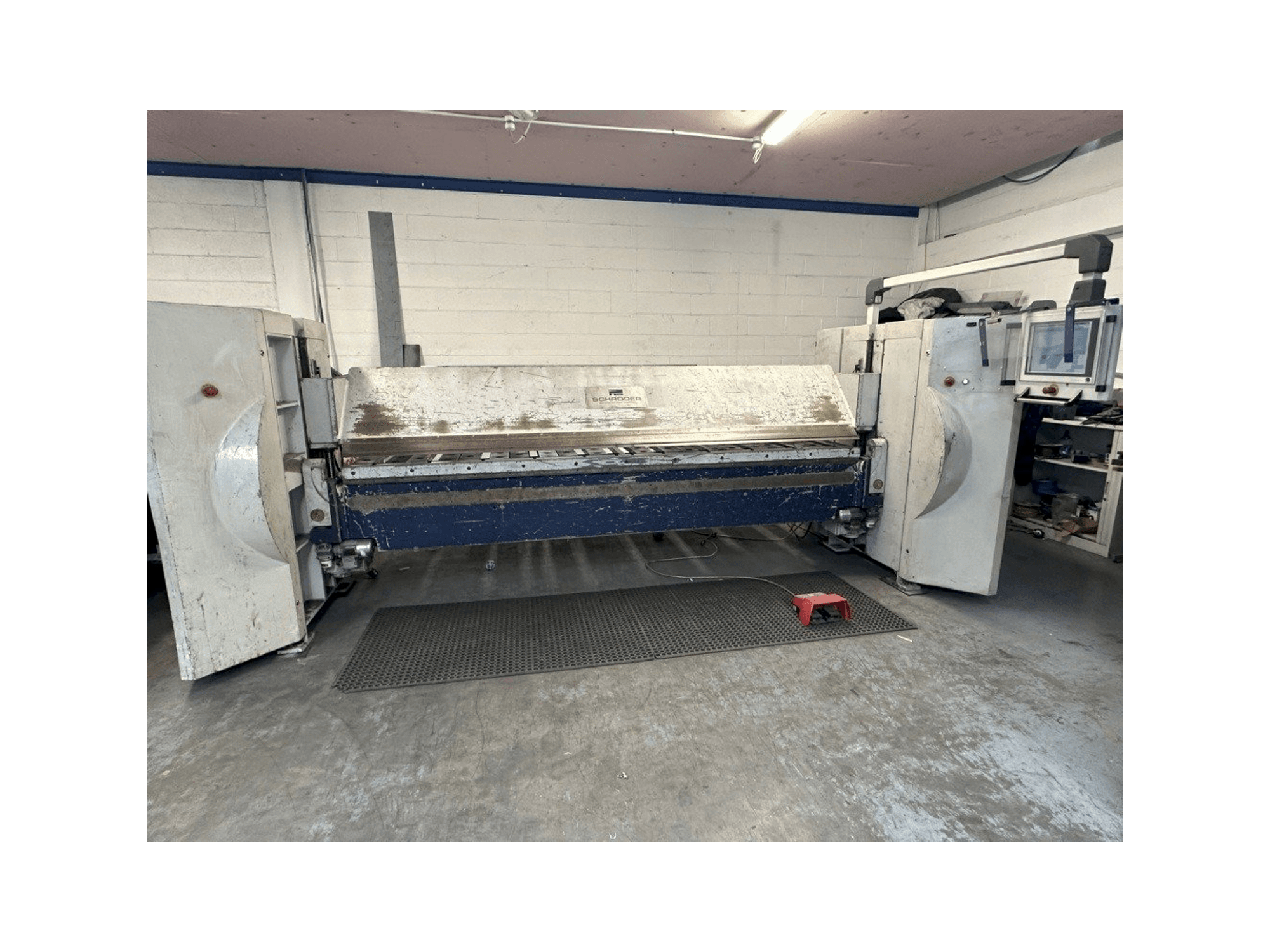 SCHRODER SPB 3200/3.0-maskinen framifrån