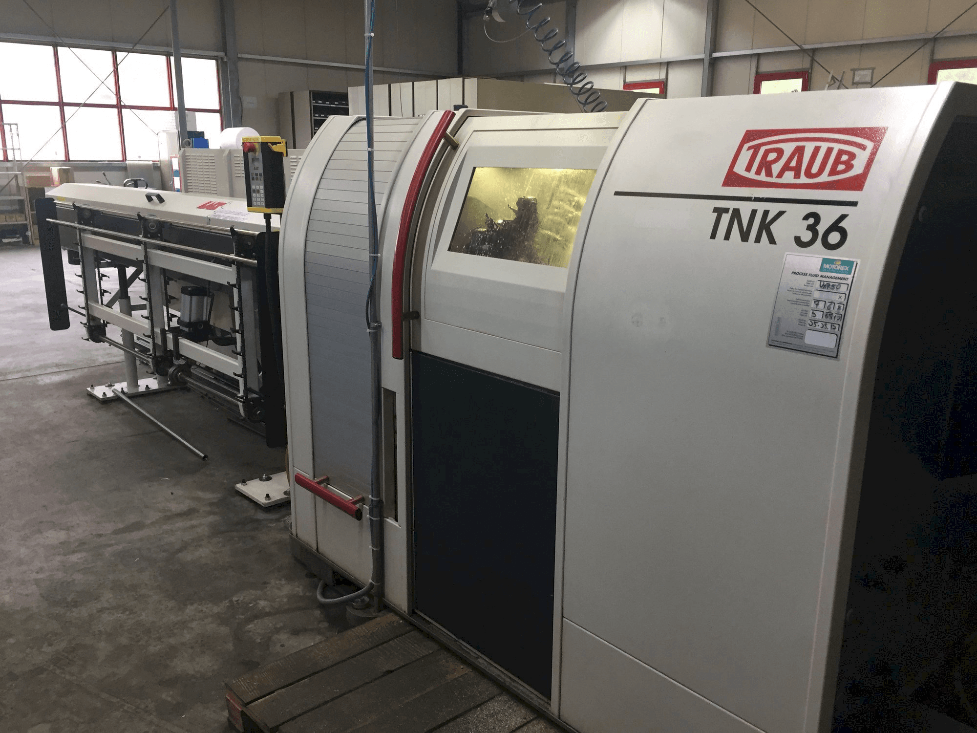 TRAUB TNK 36-maskinen framifrån