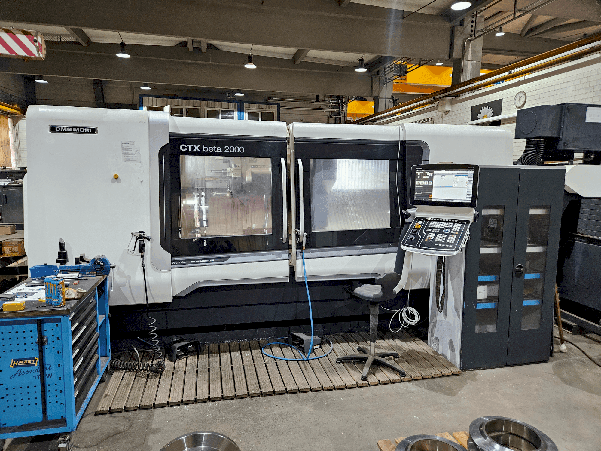 DMG MORI CTX beta 2000-maskinen framifrån