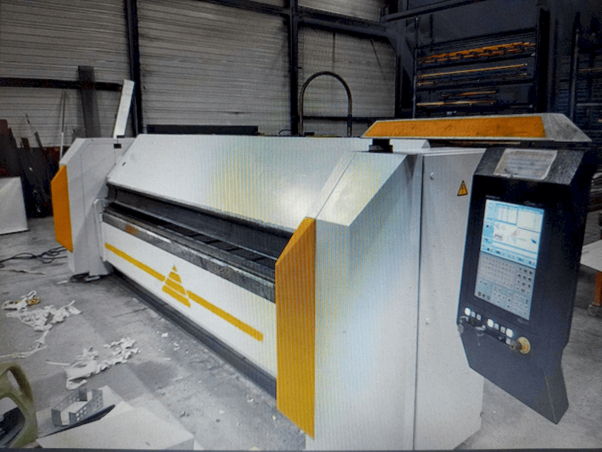 RAS 73.40 flexibend-maskinen framifrån