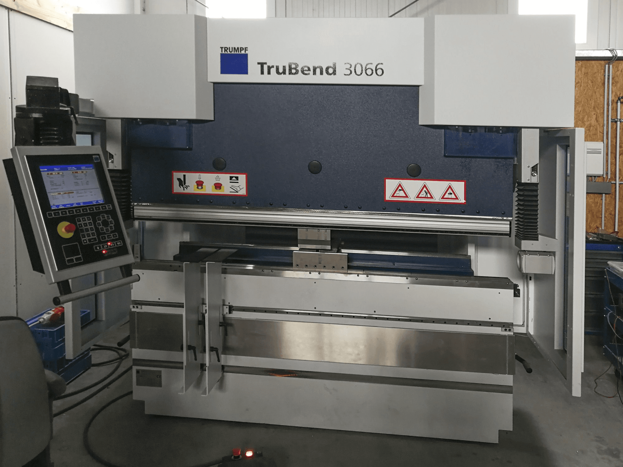 Trumpf-maskinen framifrånTruBend 3066