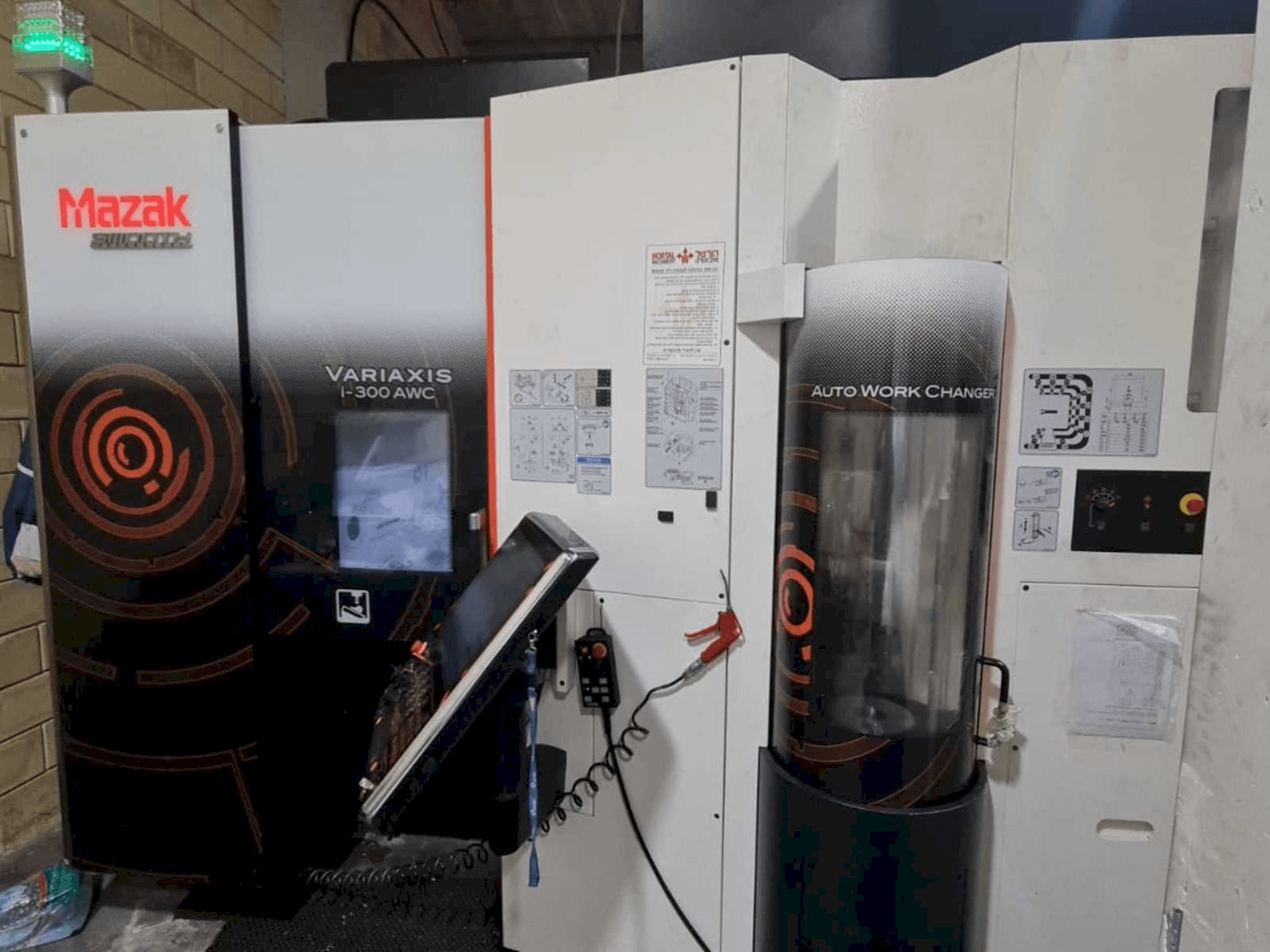 Mazak VARIAXIS I-300 AWC-maskinen framifrån