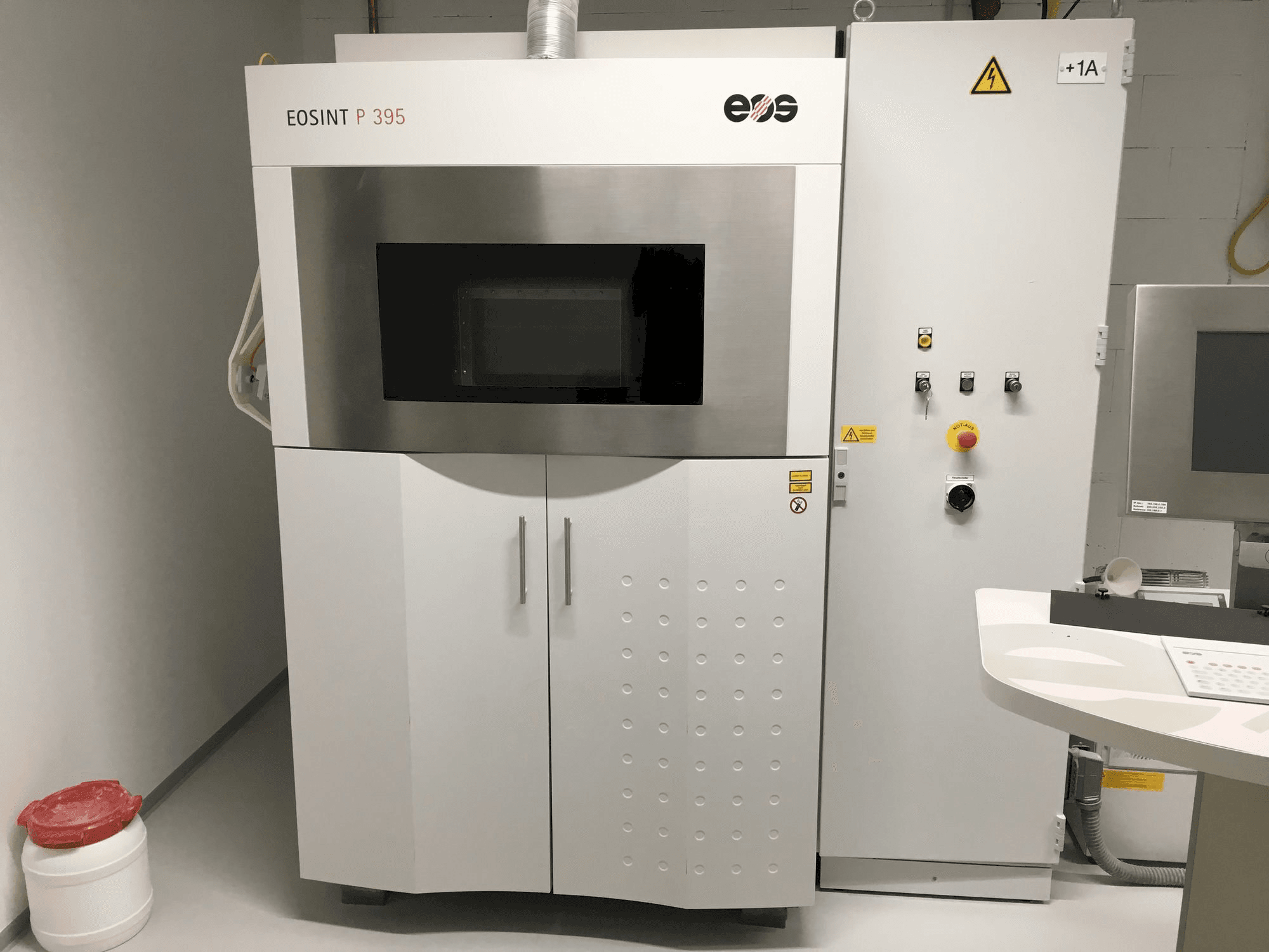 EOS EOSINT P 395-maskinen framifrån