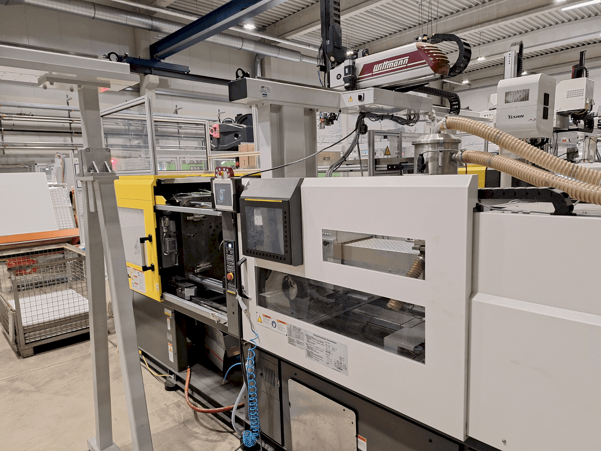 FANUC ROBOSHOT S150iA (2021)-maskinen framifrån
