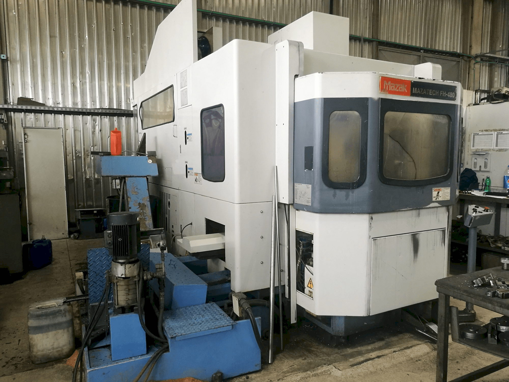 Mazak FH-480-maskinen sedd från vänster sida