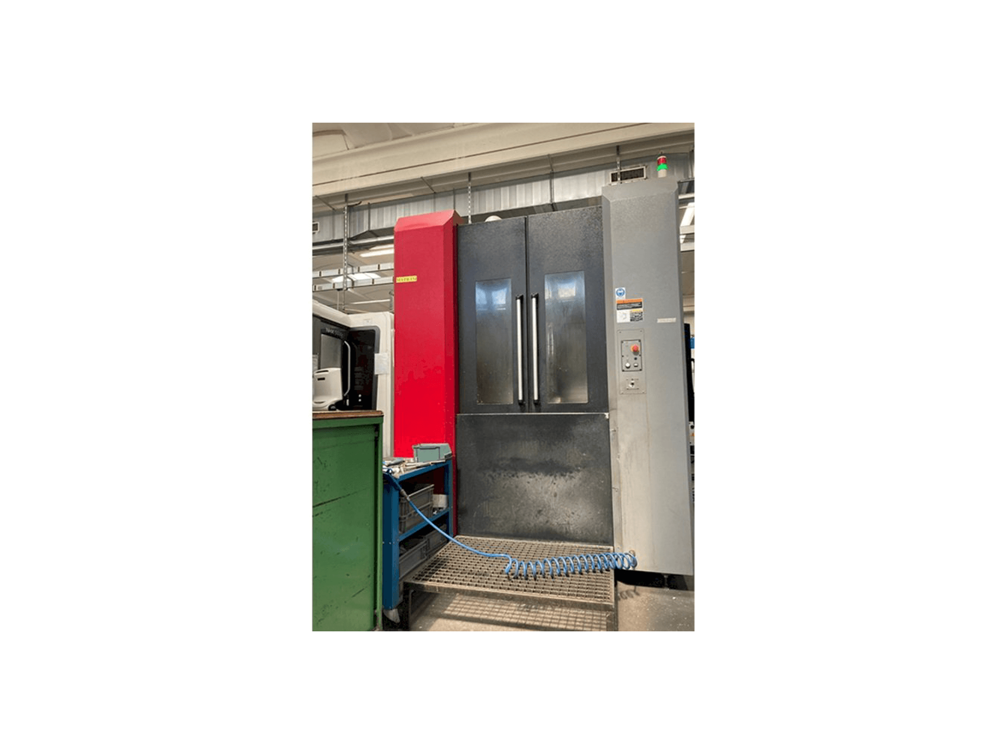 OKK HMC 500-maskinen framifrån