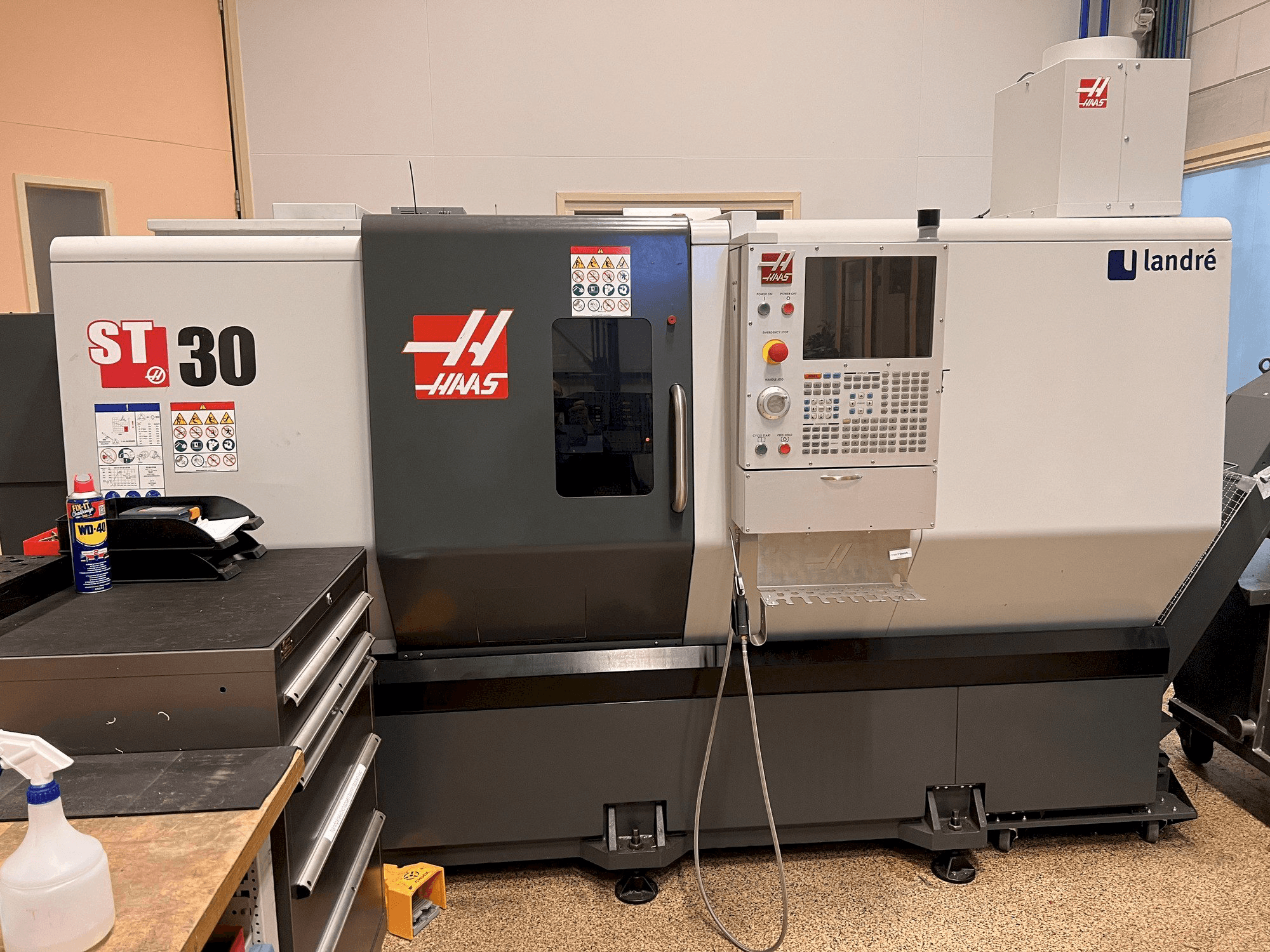HAAS ST30-maskinen framifrån