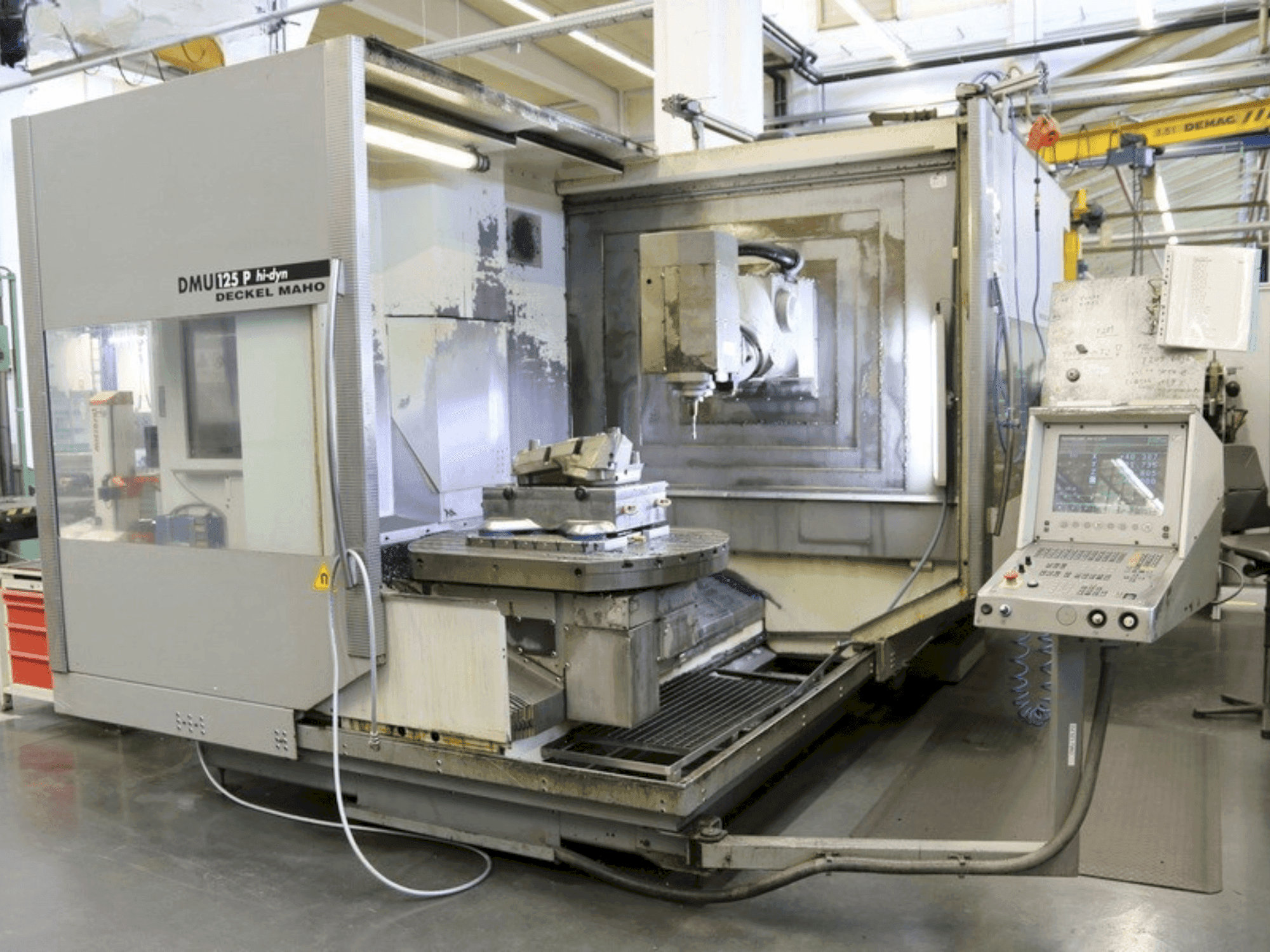 DECKEL MAHO DMU 125 P hi-dyn-maskinen framifrån