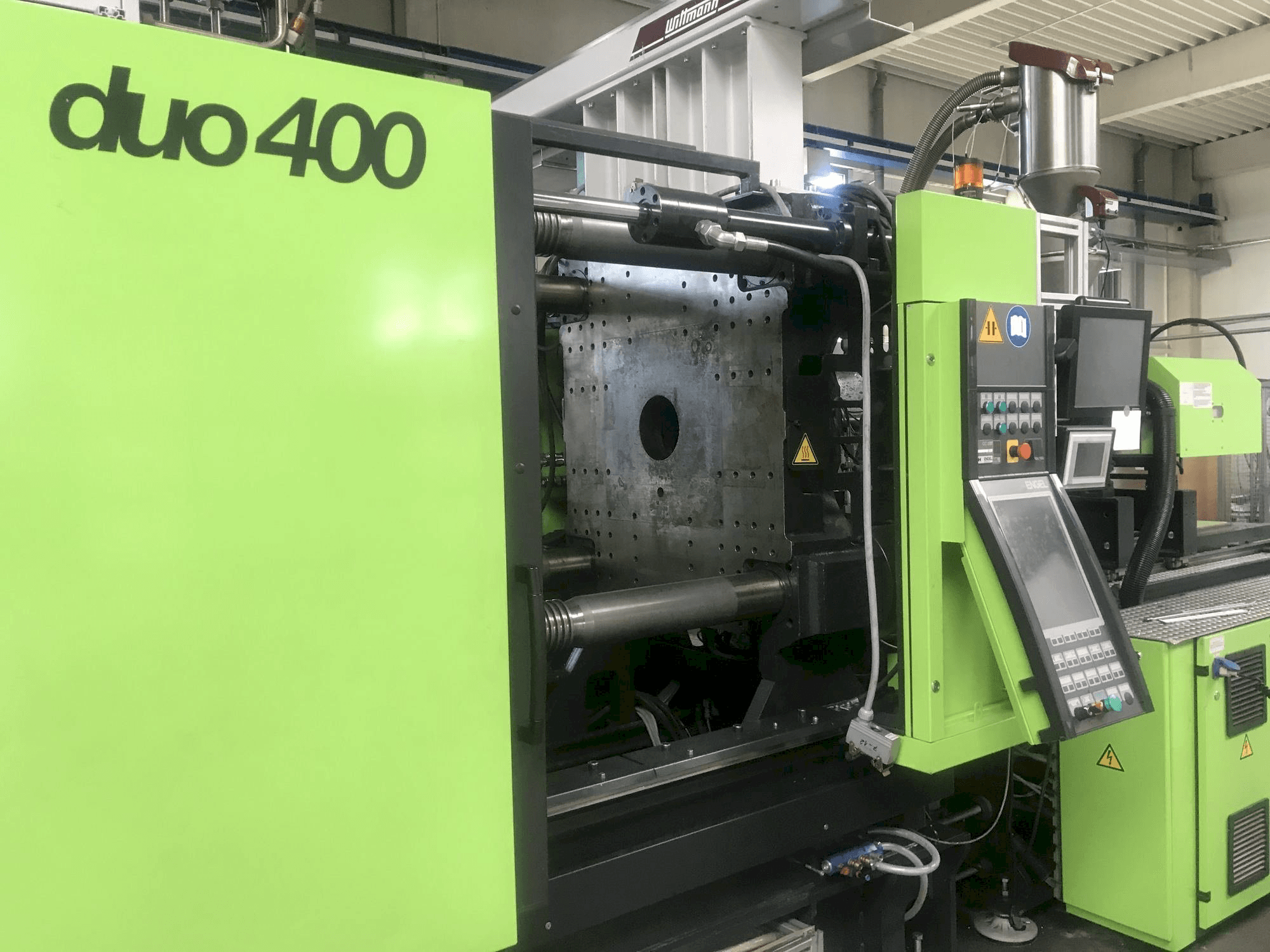 ENGEL Duo 1800/400-maskinen framifrån