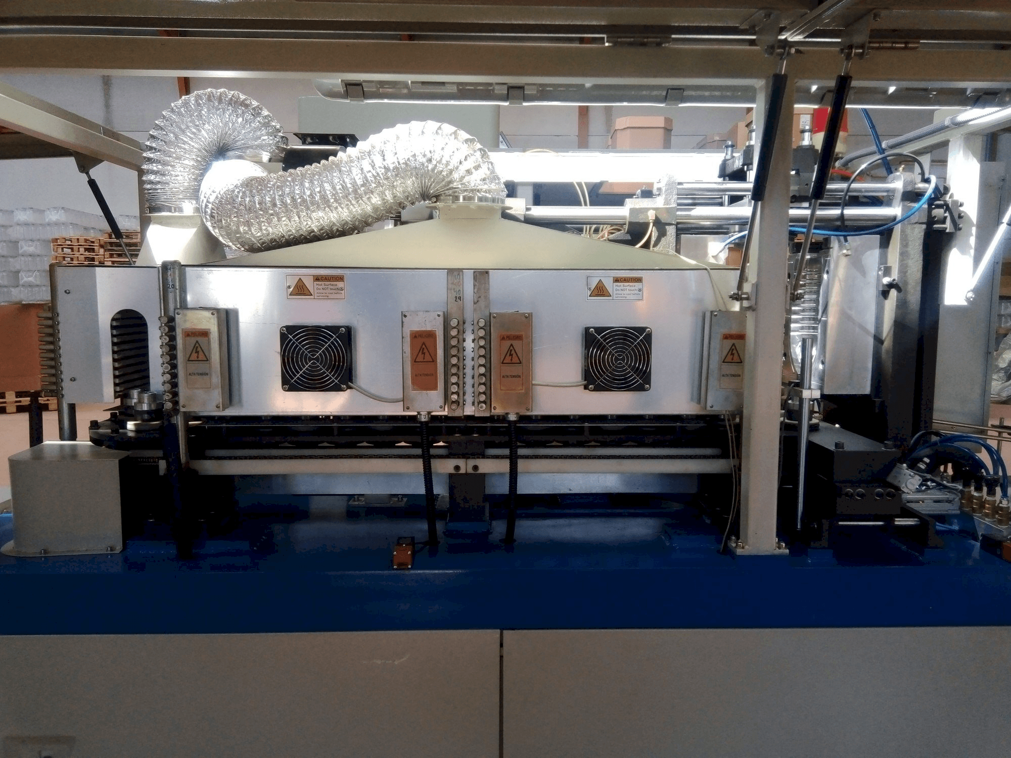 YANCED YS600-maskinen framifrån