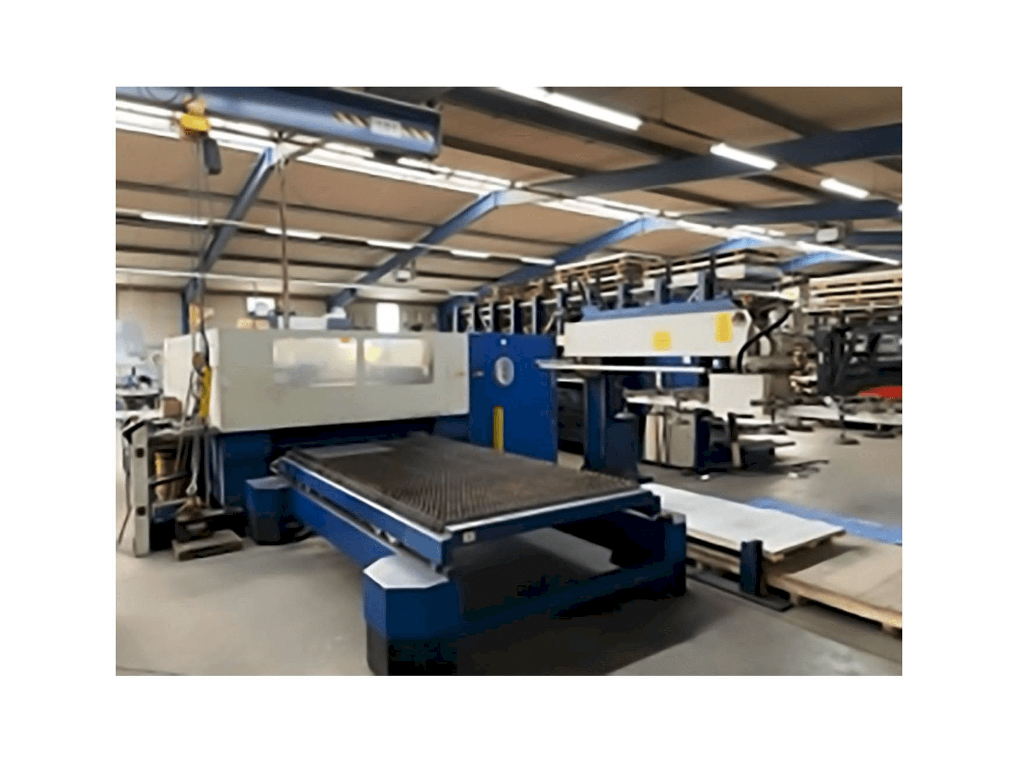 Trumpf Trumatic L 3030-maskinen framifrån