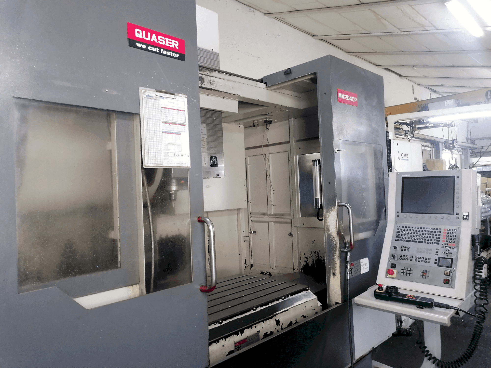 Quaser MV 204 CP-maskinen framifrån