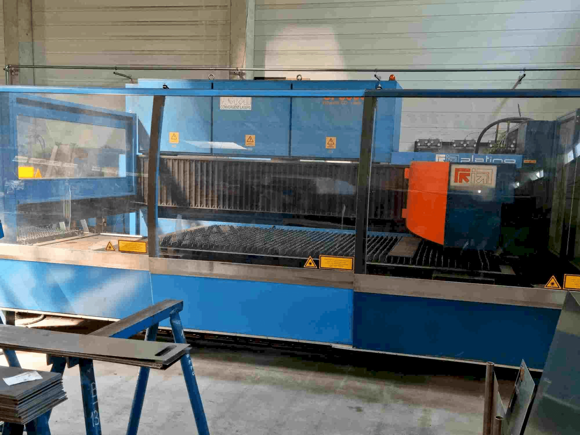 Prima Industrie Platino 1530 3kW-maskinen framifrån