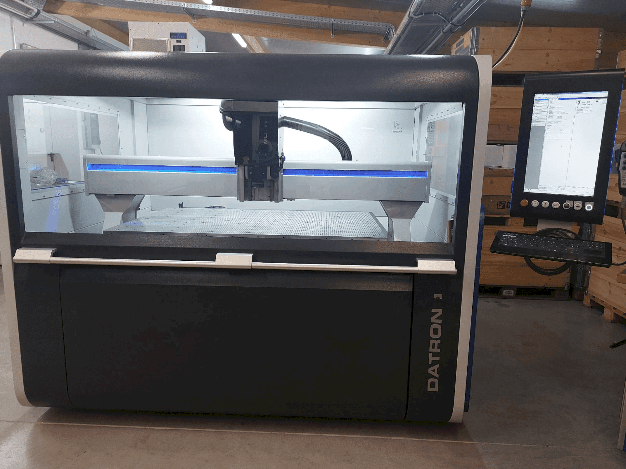 Datron MLCube LS-maskinen framifrån