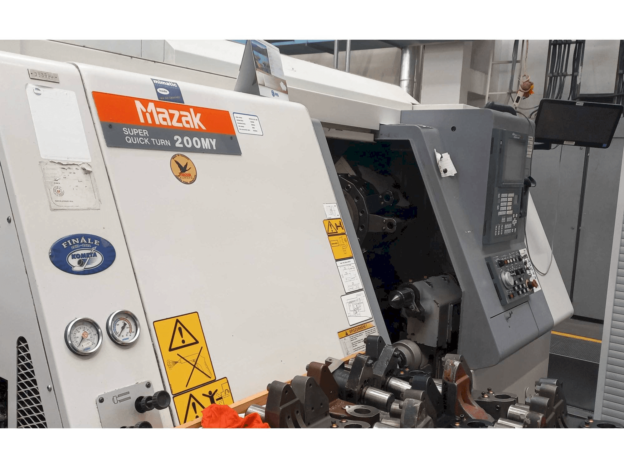 Mazak SQT 200MY-maskinen framifrån