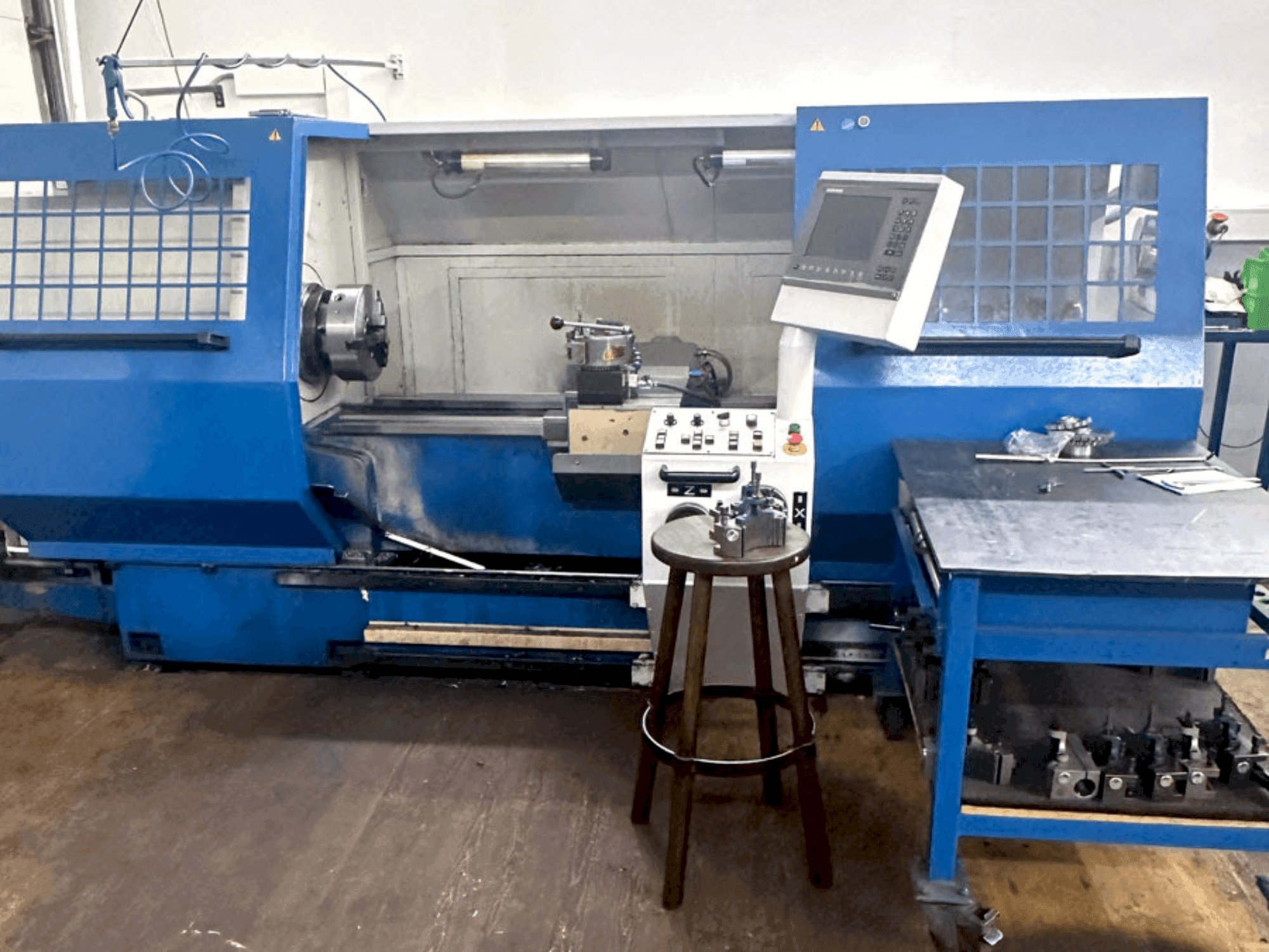 VOJUS Sotos 500/1500/CS-maskinen framifrån