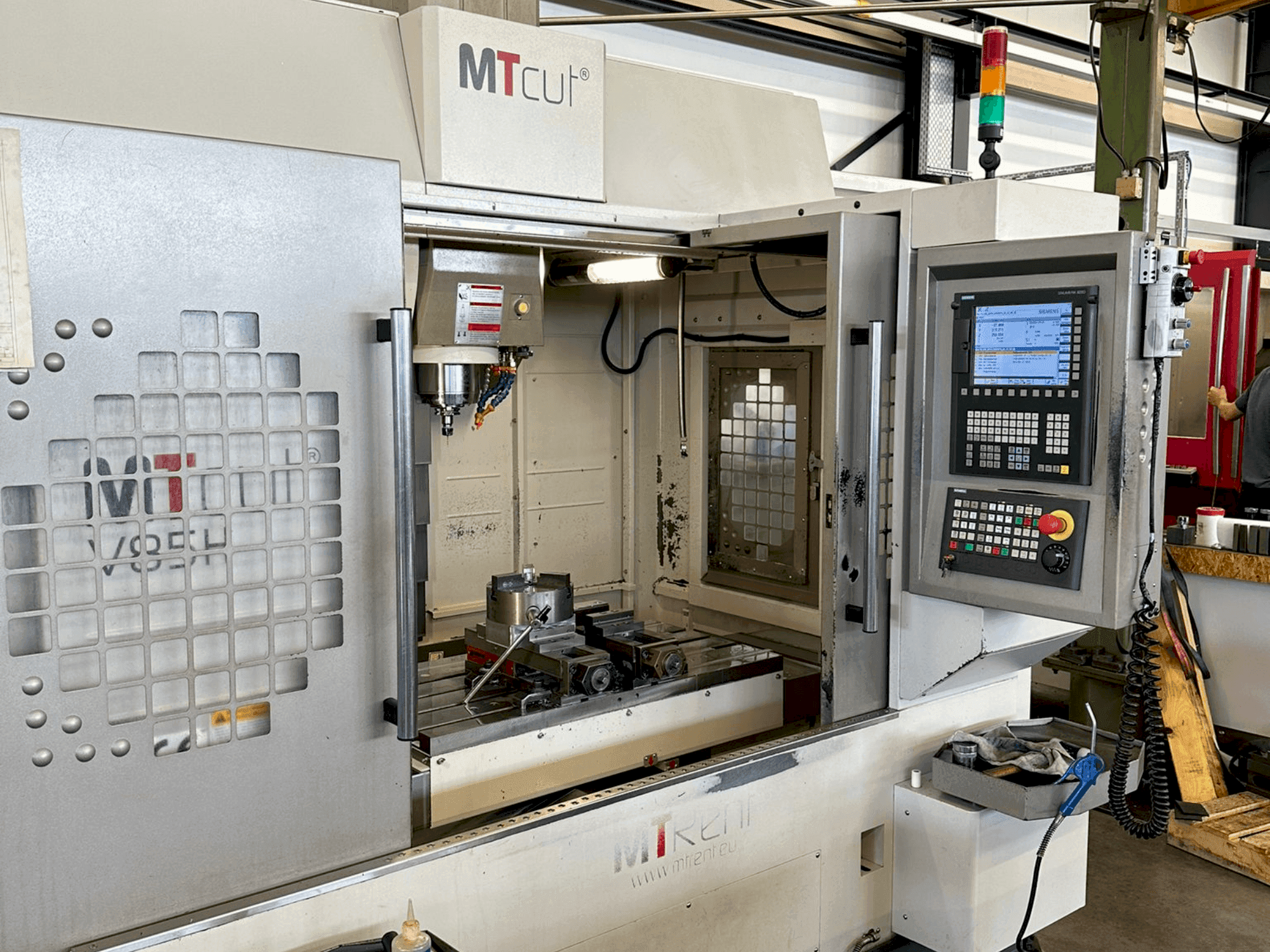 MTcut V 85 H-maskinen framifrån