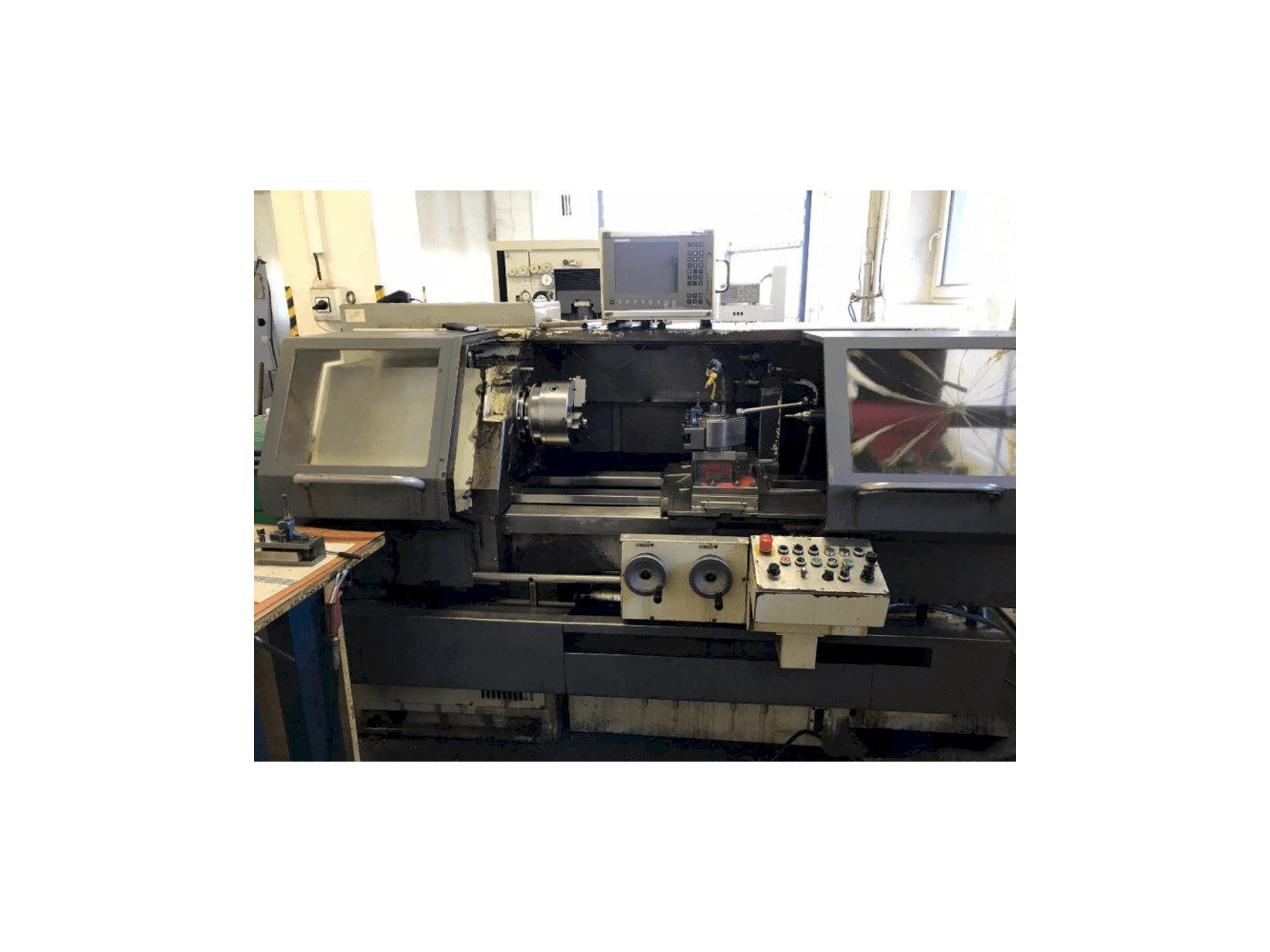 KOVOSVIT MAS Masturn MT 50/800-maskinen framifrån