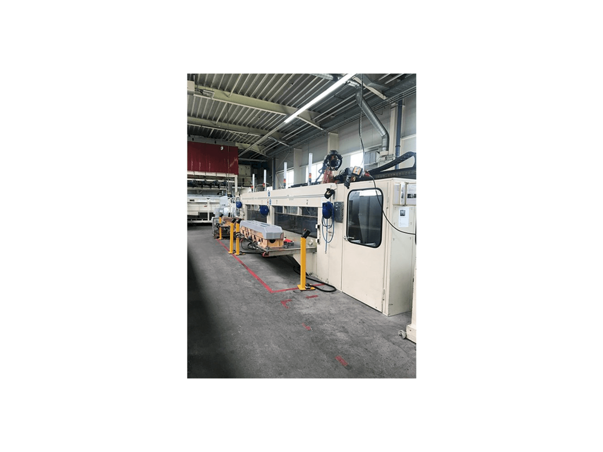 MAKA MROB 60 Jet-maskinen sedd från höger sida