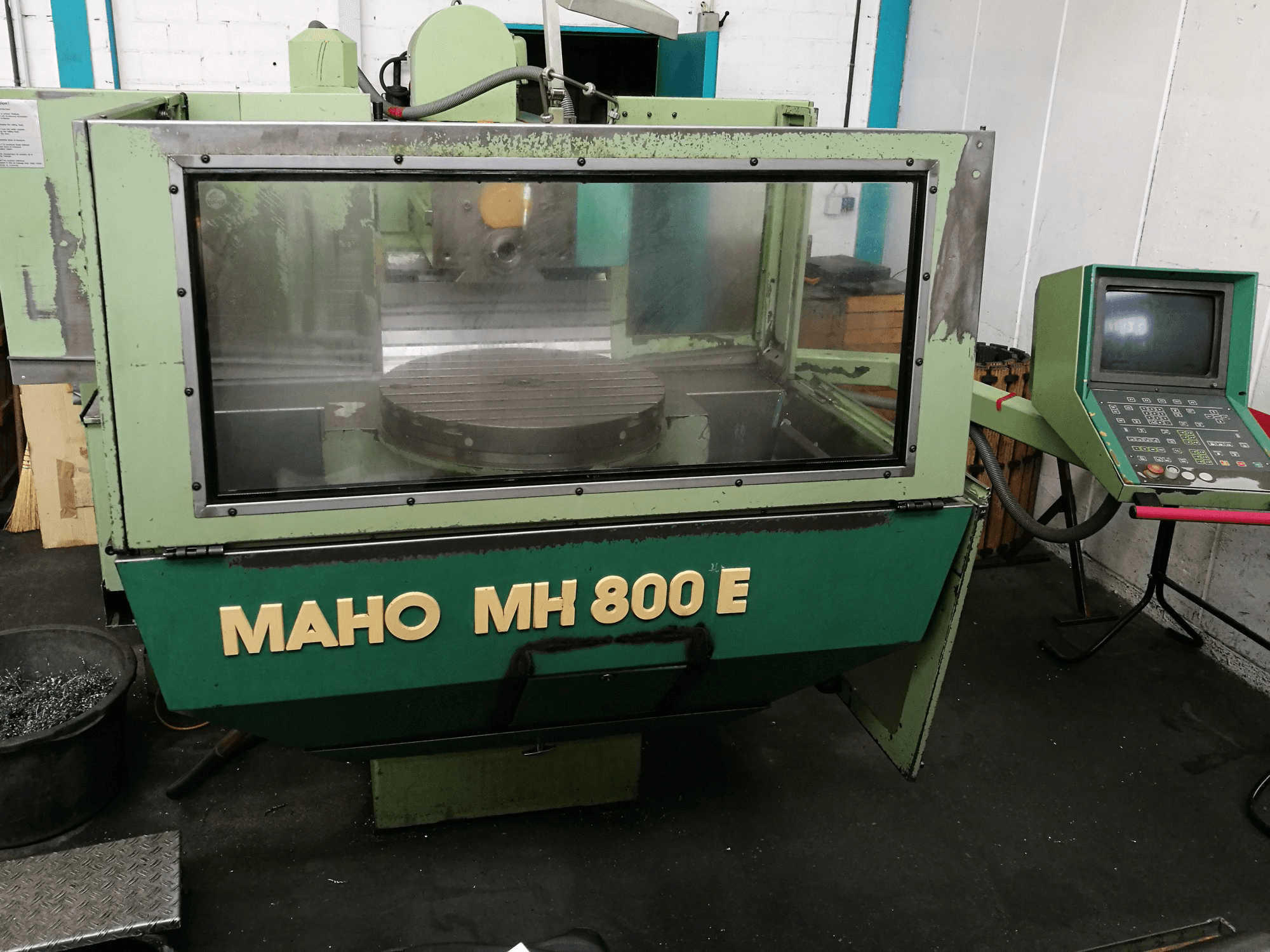 Maho-maskinen framifrånMH 800 E