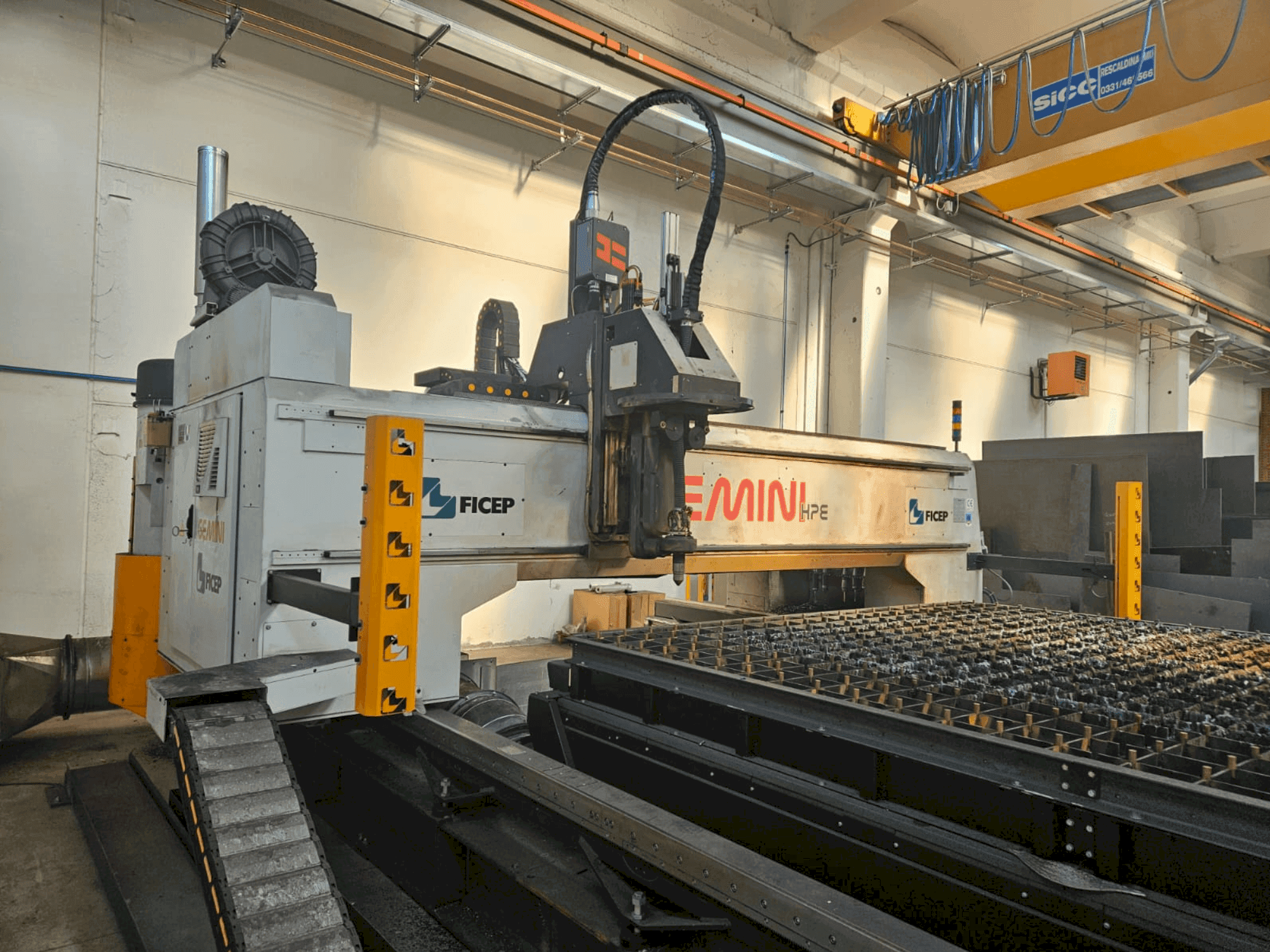 FICEP GEMINI G32 HPE-maskinen framifrån