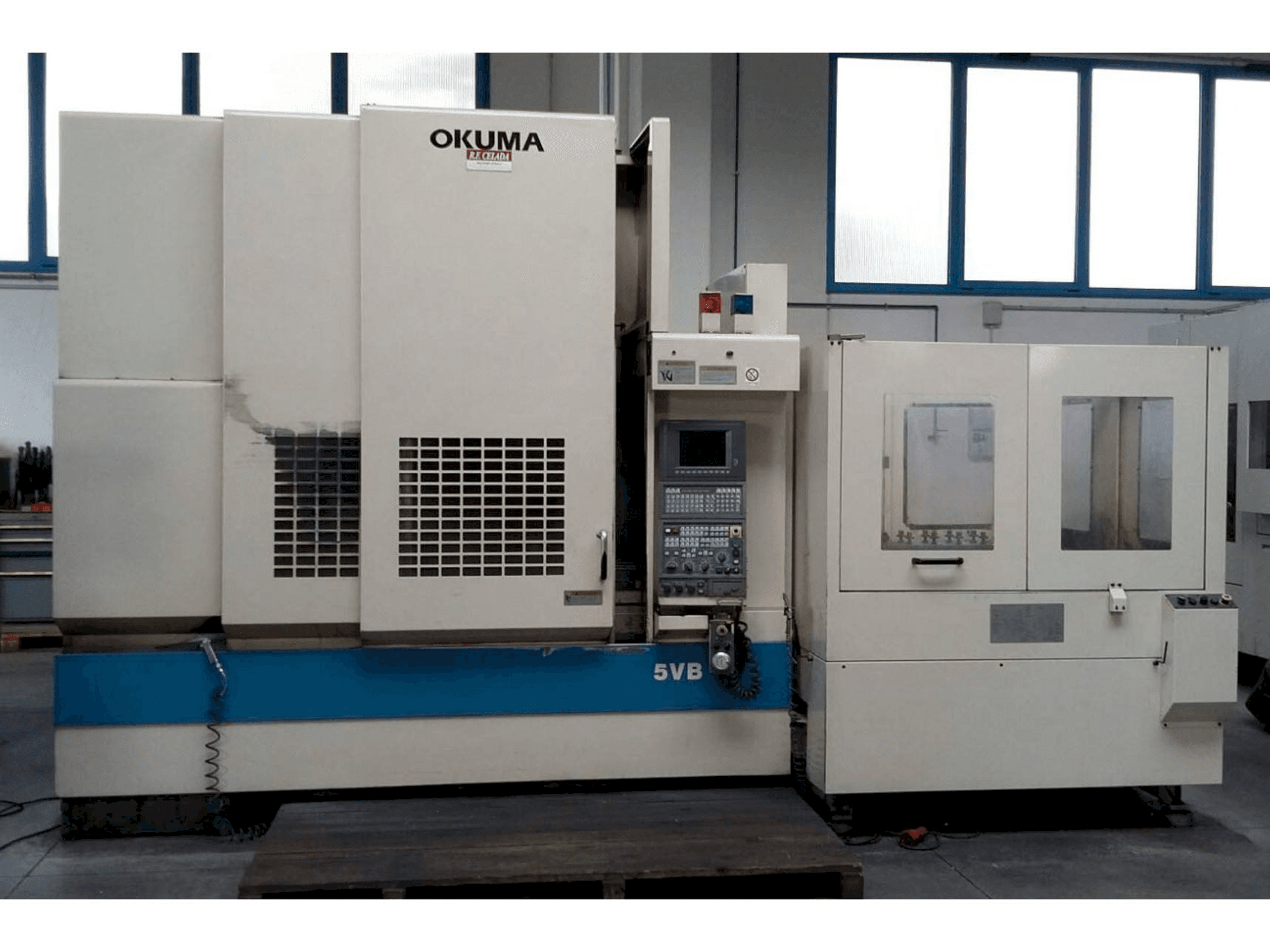 Okuma MX55 VB-maskinen framifrån