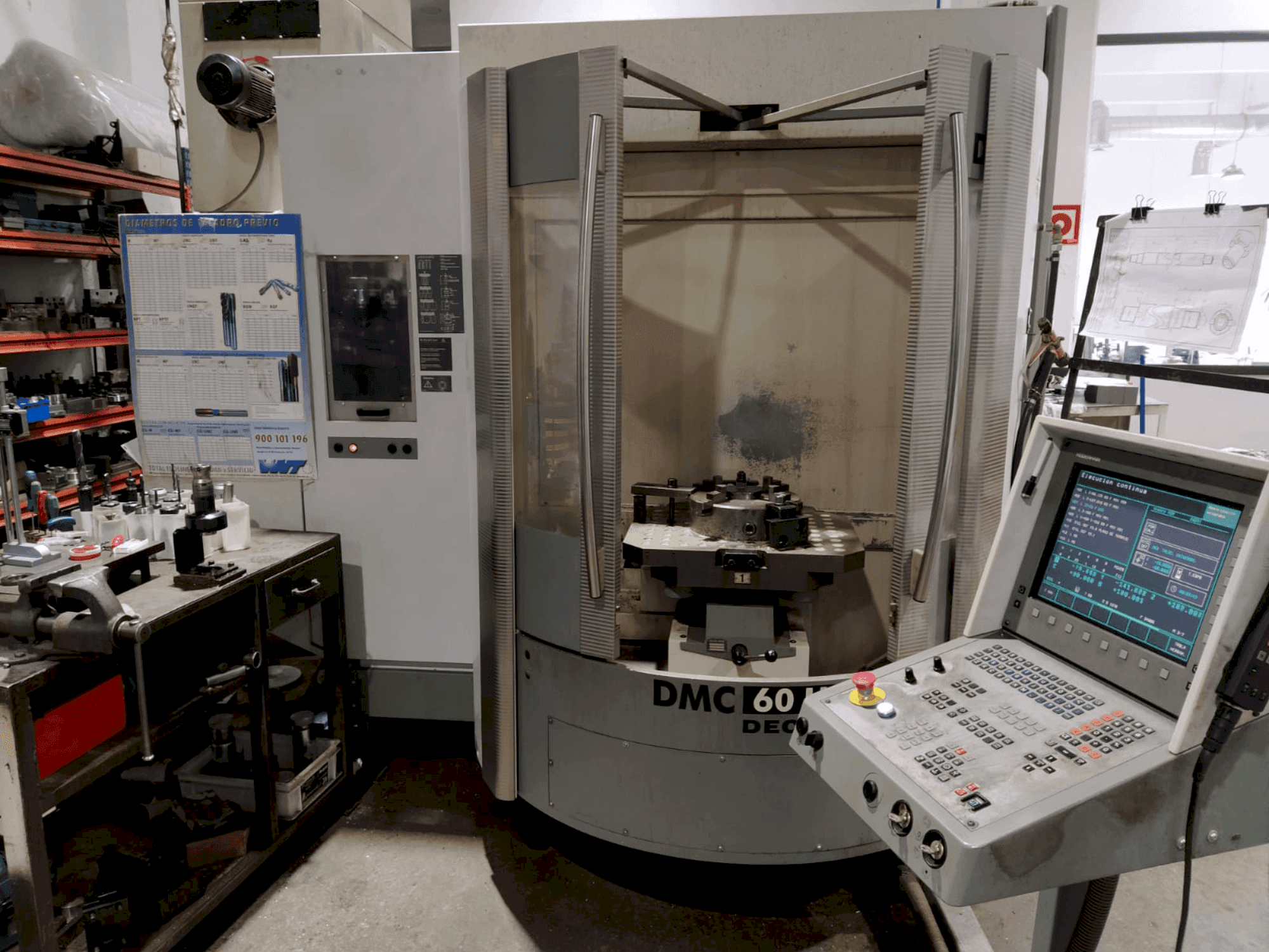 DECKEL DMC 60 U hi-dyn-maskinen framifrån