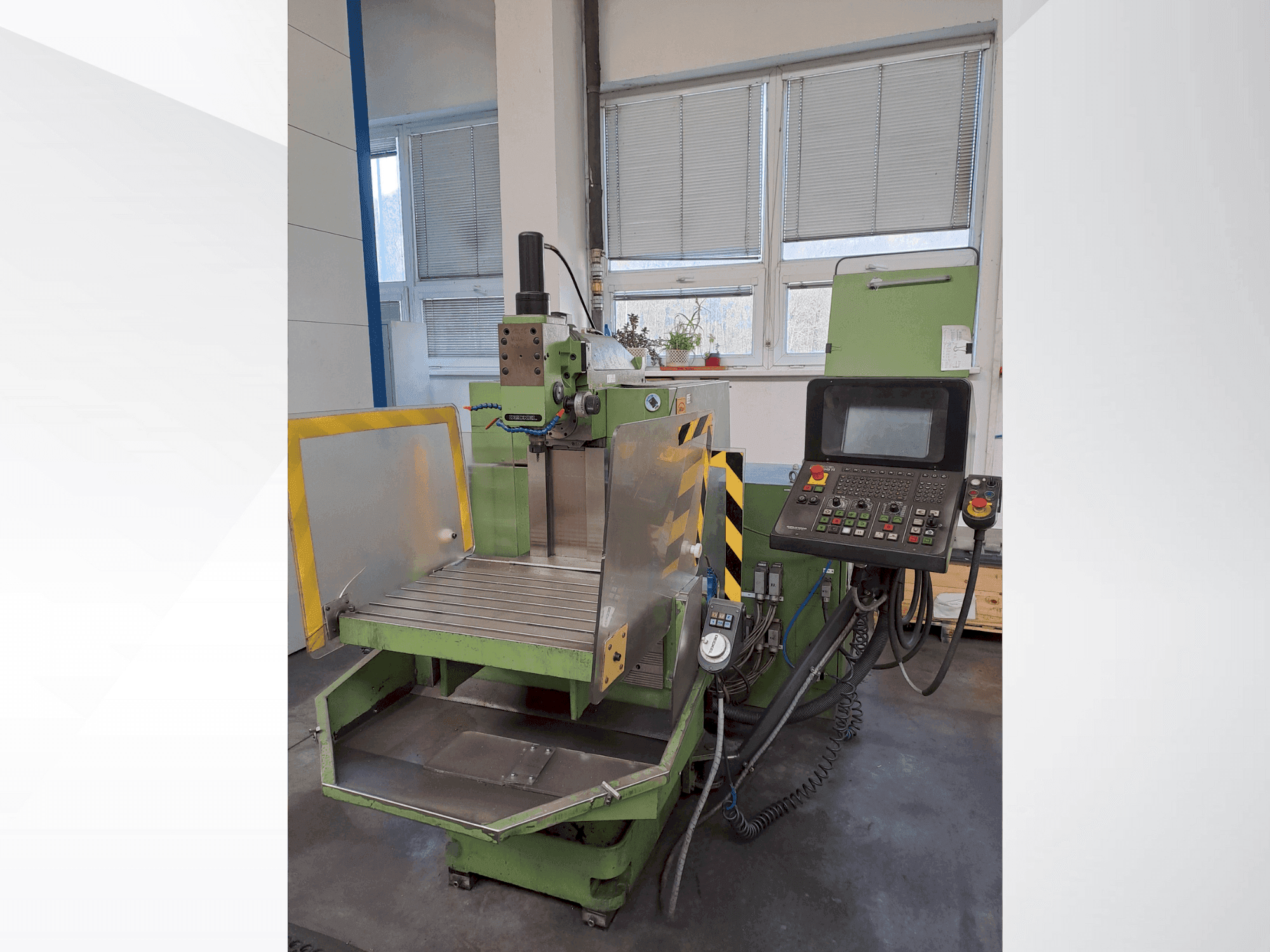 DECKEL FP 3A (1999)-maskinen framifrån