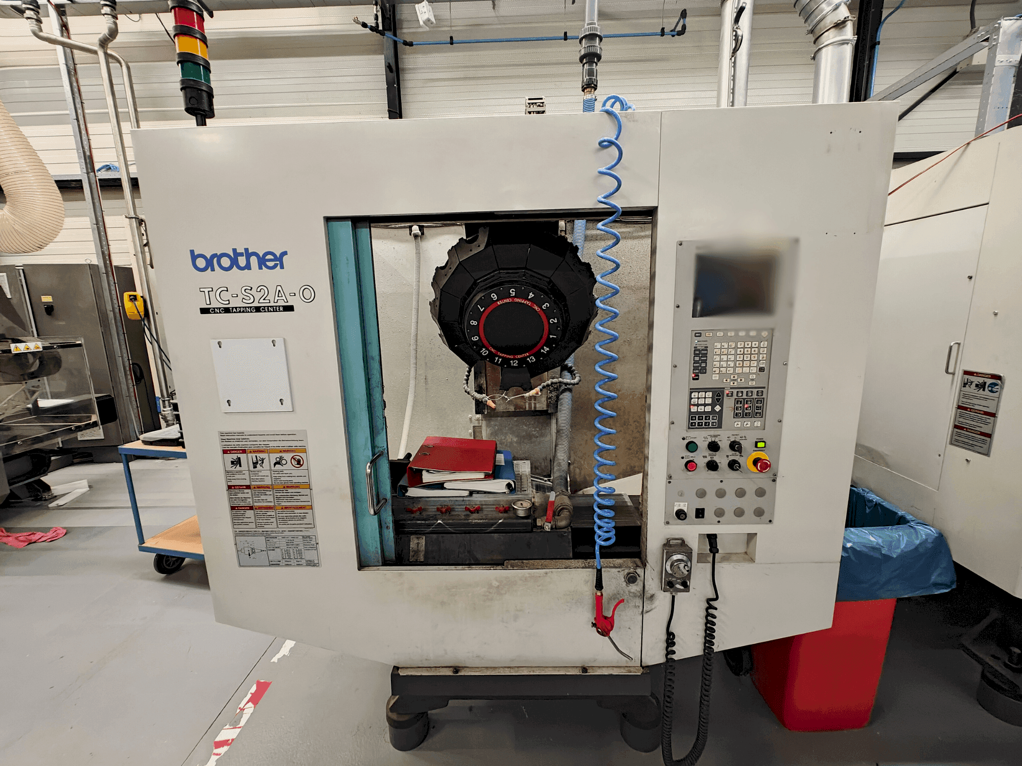 Brother C-S2A-O-maskinen framifrån