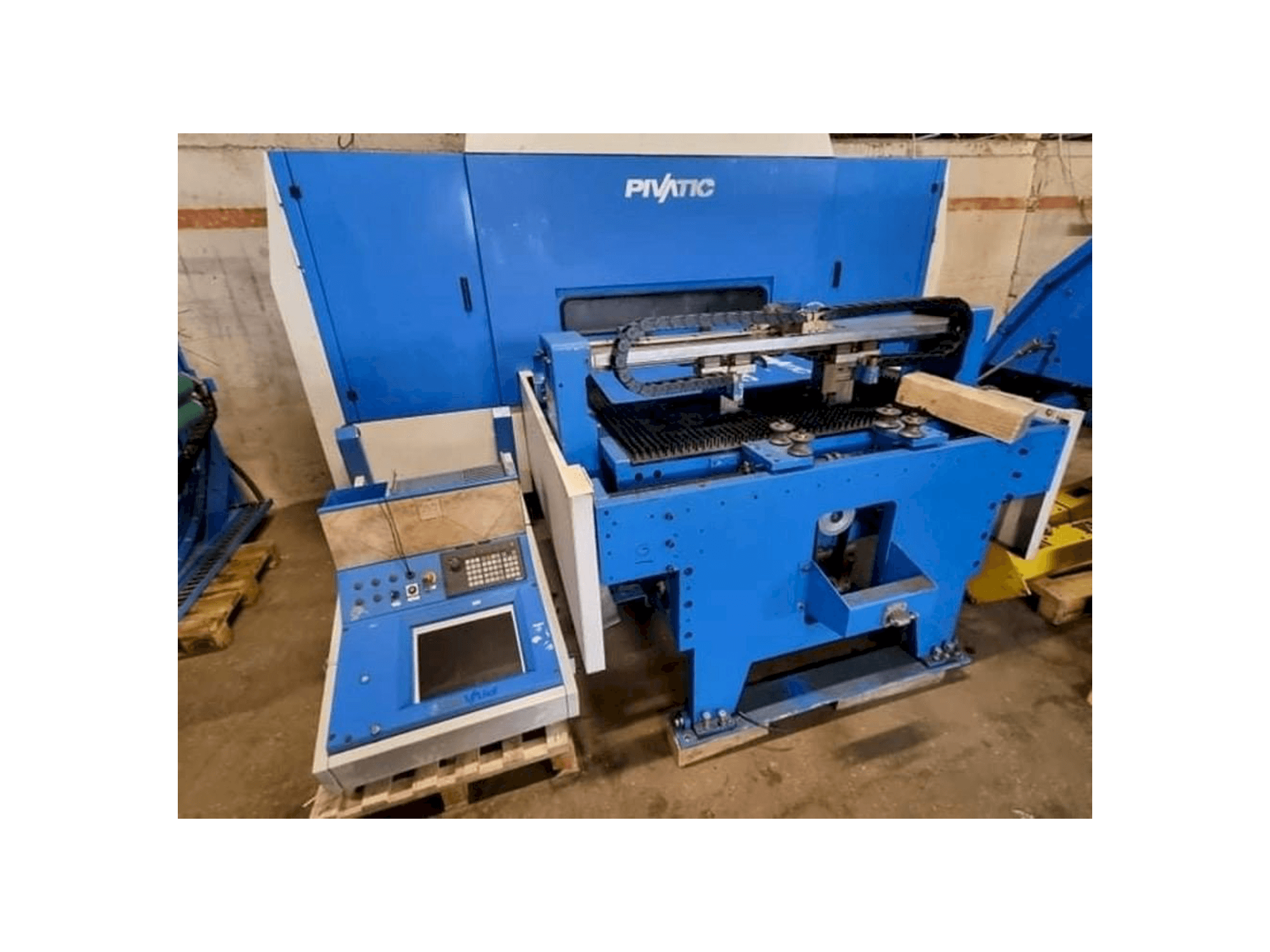 Pivatic PCC125-maskinen framifrån