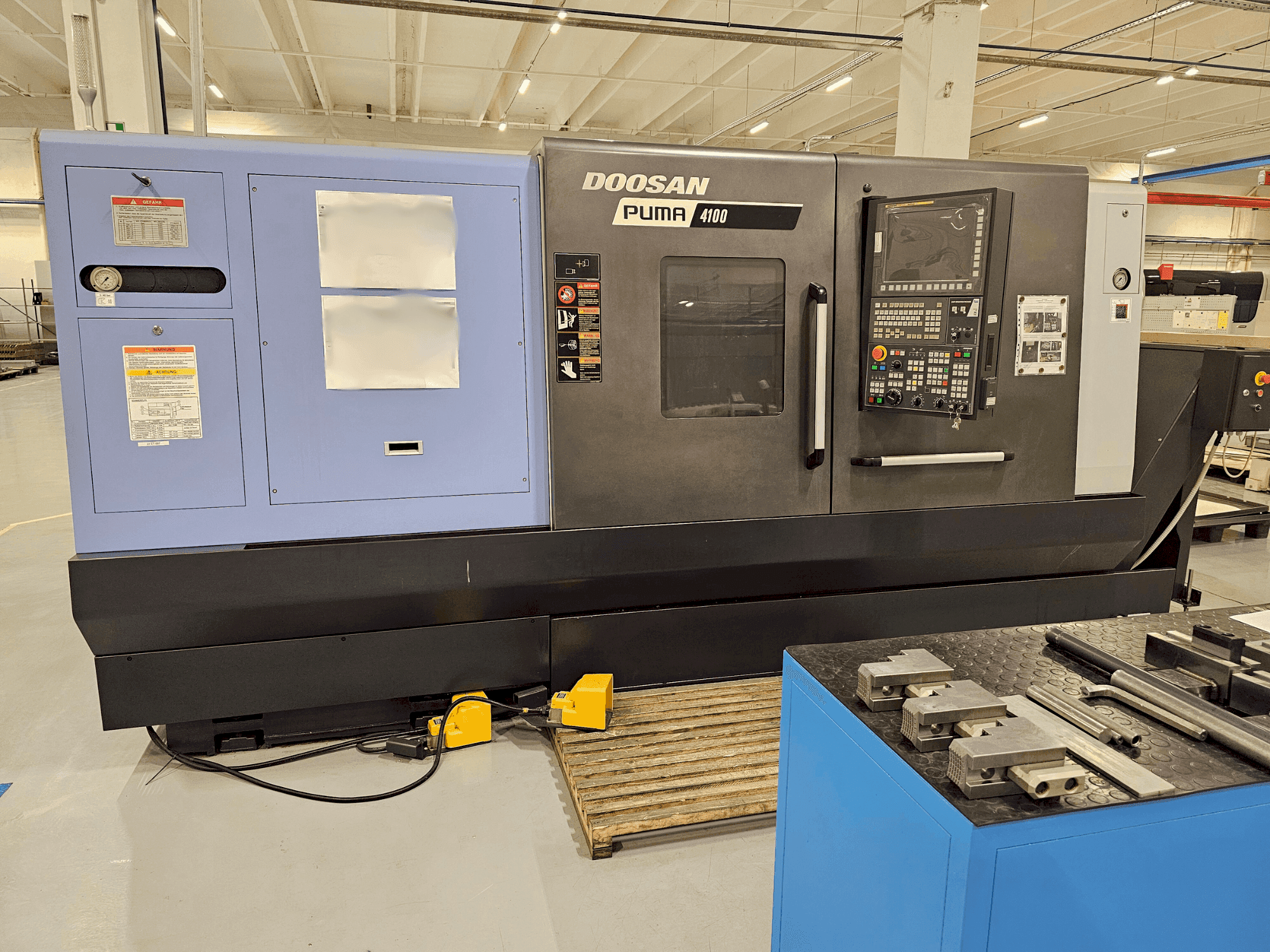 DOOSAN PUMA 4100B (2018)-maskinen framifrån