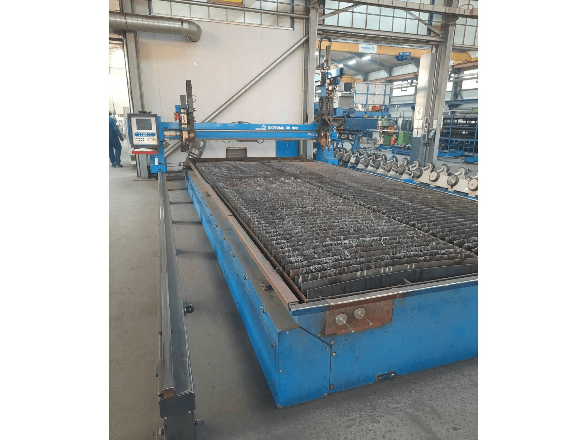 Oerlikon Oxytome 35 HPC-maskinen framifrån