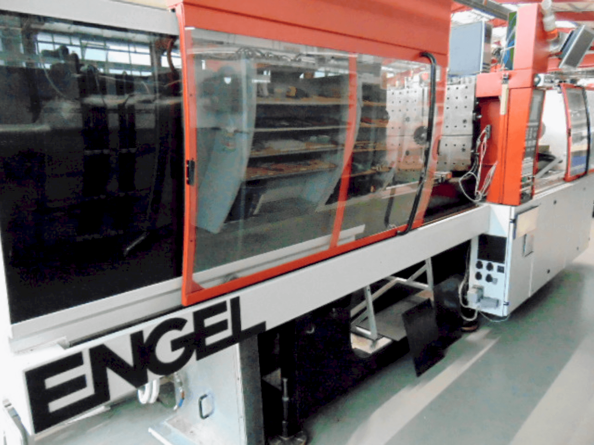 Engel ES 650 / 150 HL-maskinen framifrån