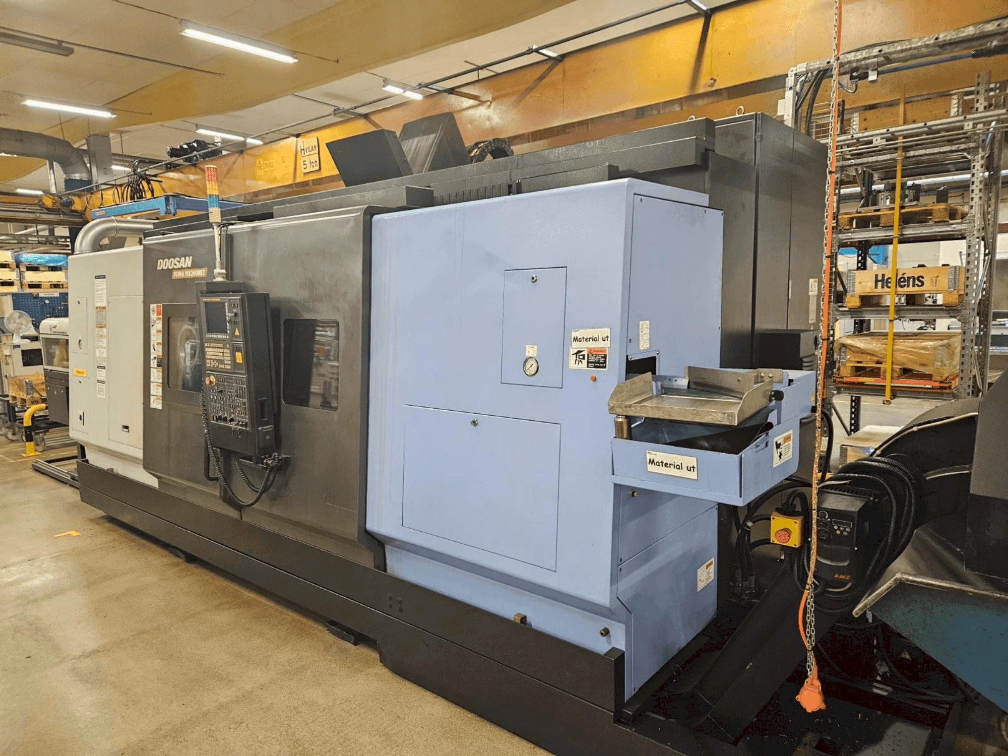 DOOSAN Puma MX2600ST (2013)-maskinen framifrån