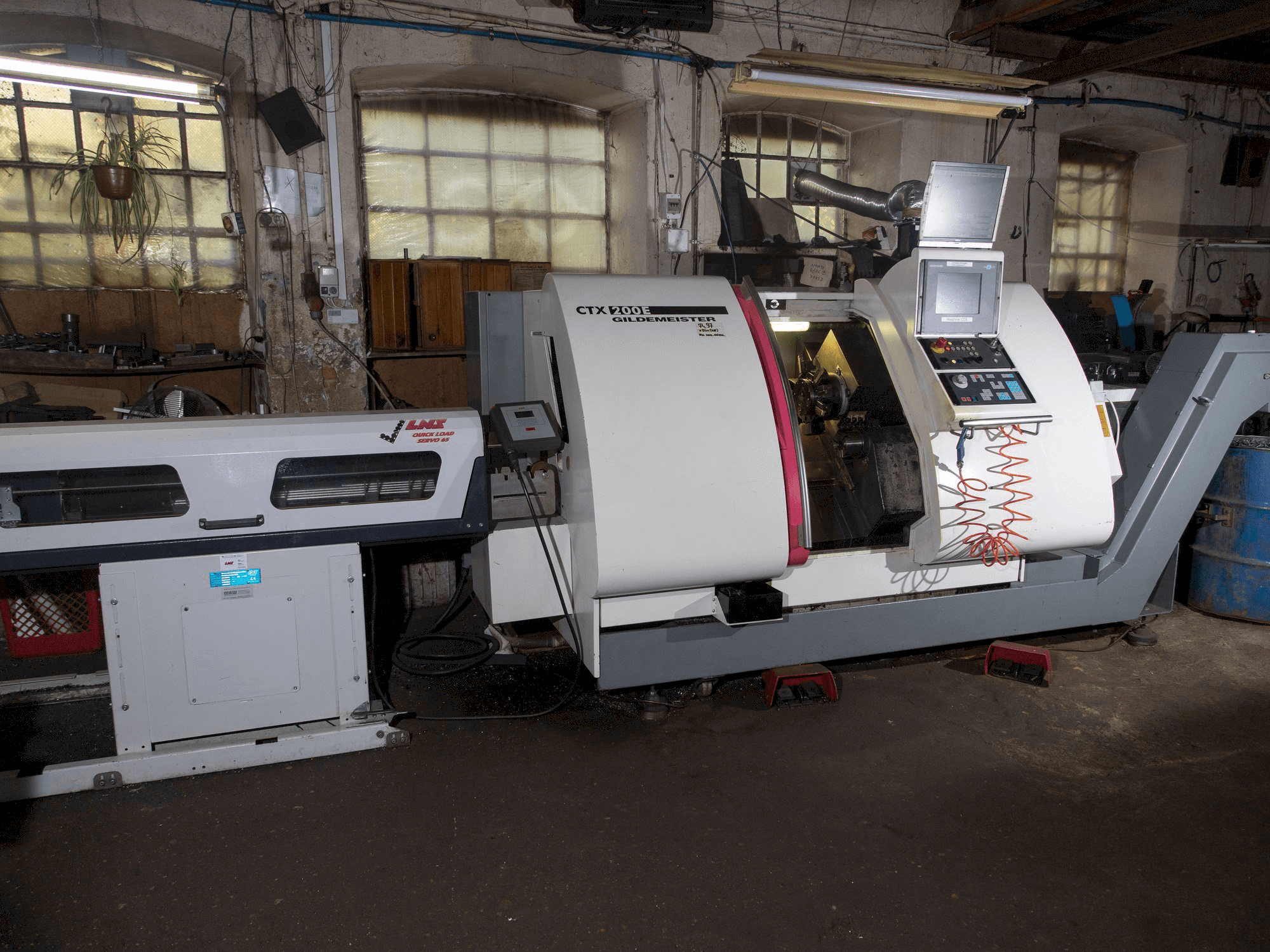 Gildemeister CTX-200 E-maskinen framifrån