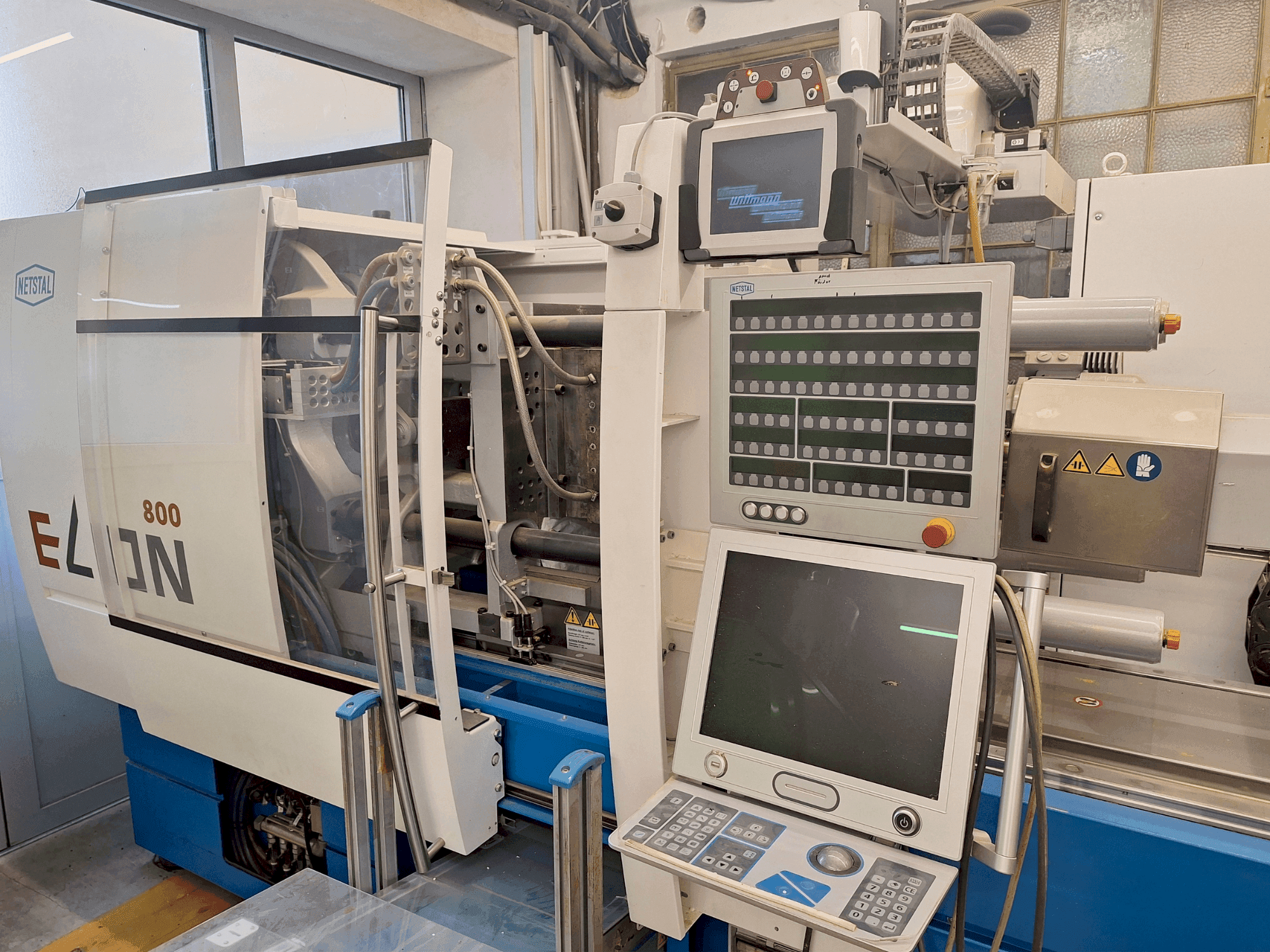 Netstal Elion 800-270-maskinen framifrån