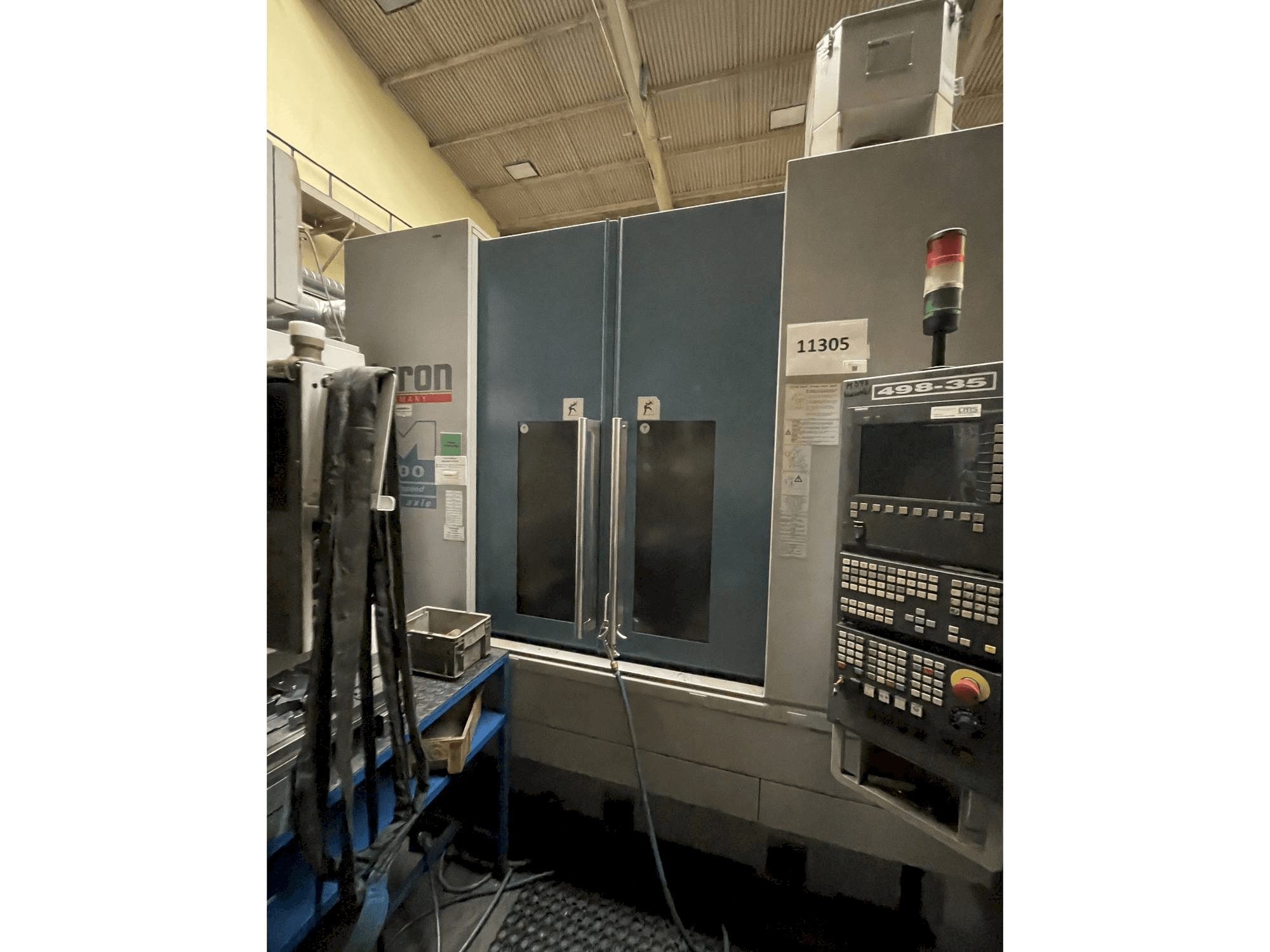 CHIRON MILL FA 800-maskinen framifrån