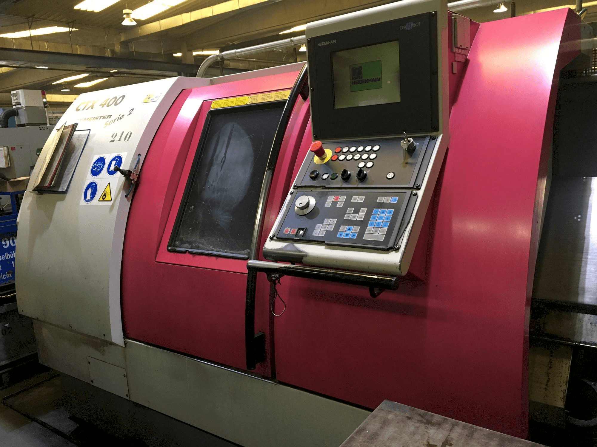 Gildemeister CTX-400 S2-maskinen framifrån