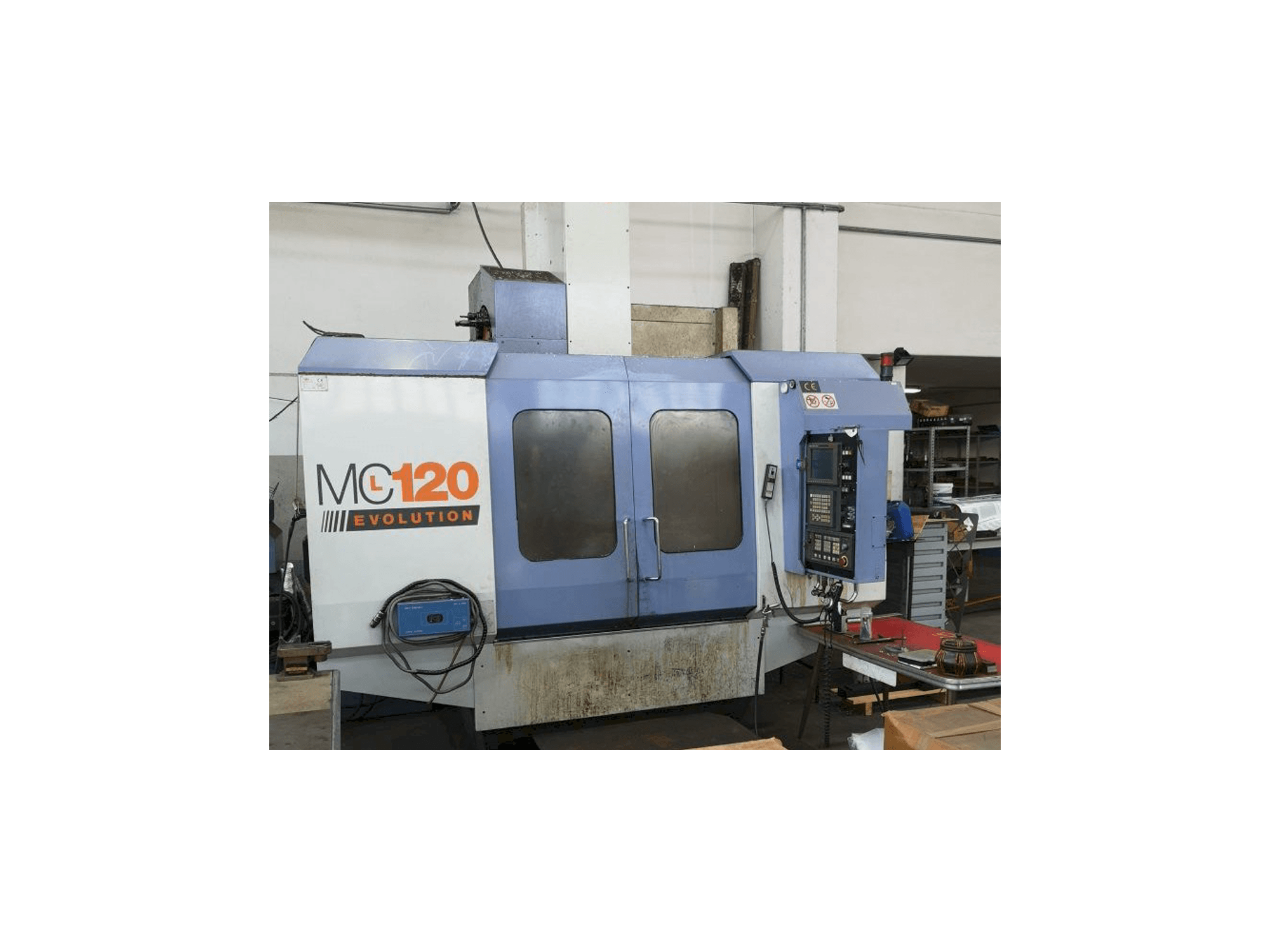 FAMUP MCL 120 AND-maskinen framifrån