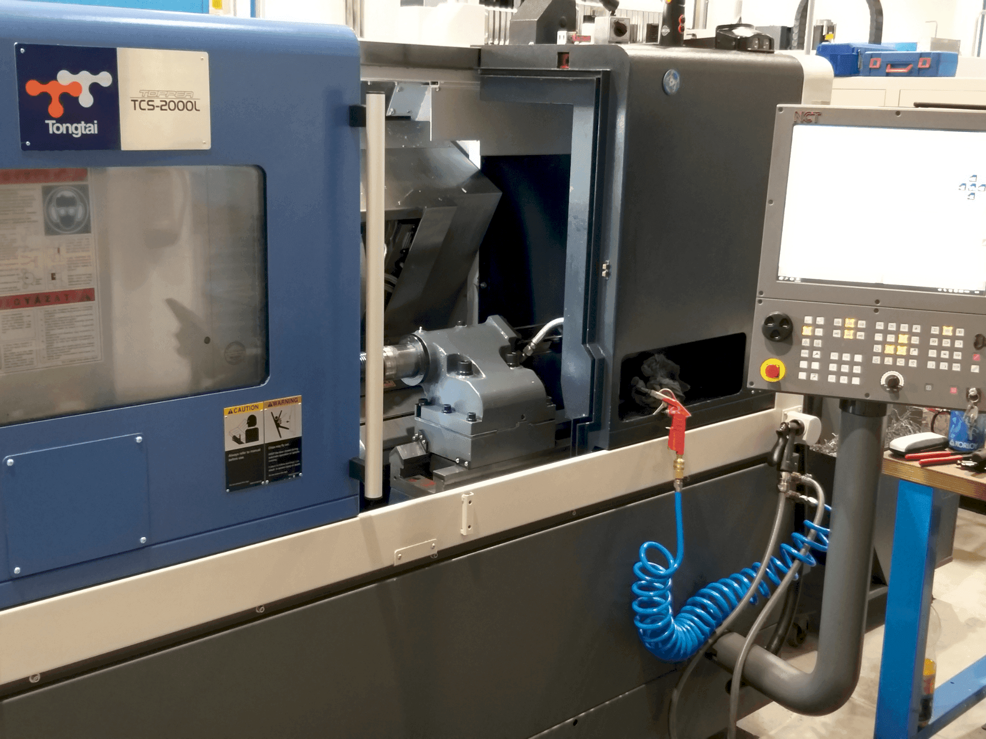 Tongtai TCS2000LDT-maskinen framifrån
