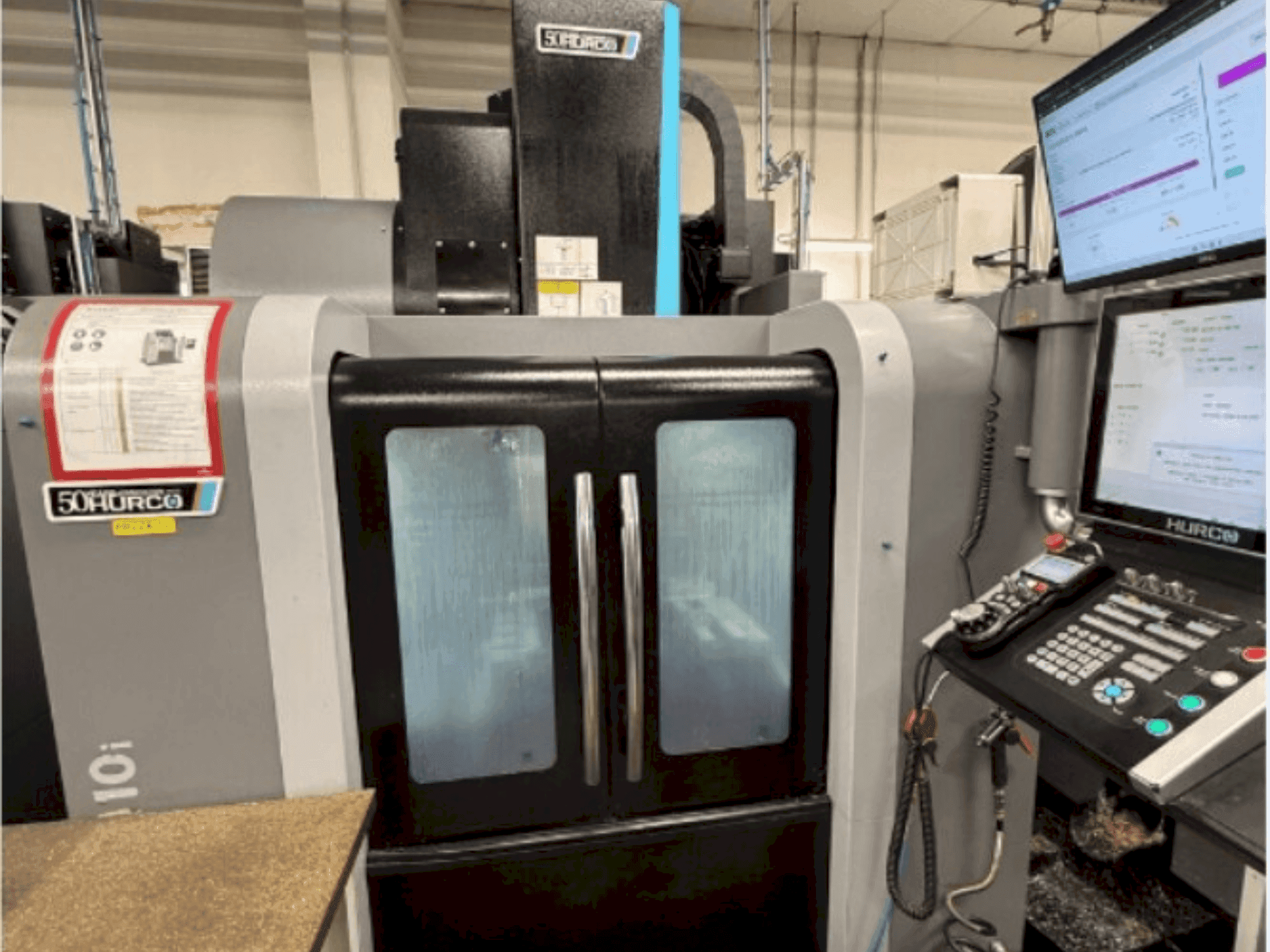 Hurco VM10i-maskinen framifrån