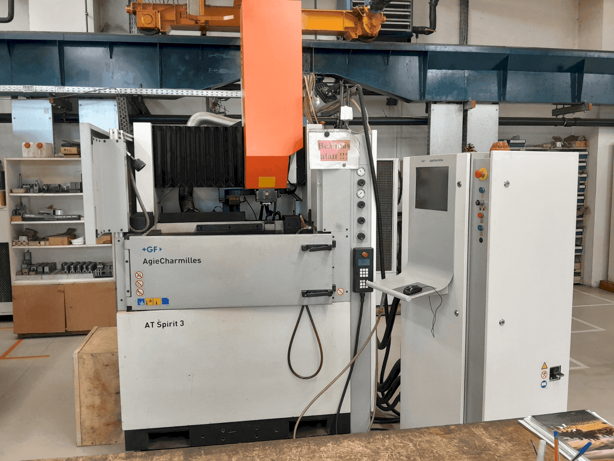 AgieCharmilles Spirit 3-maskinen framifrån