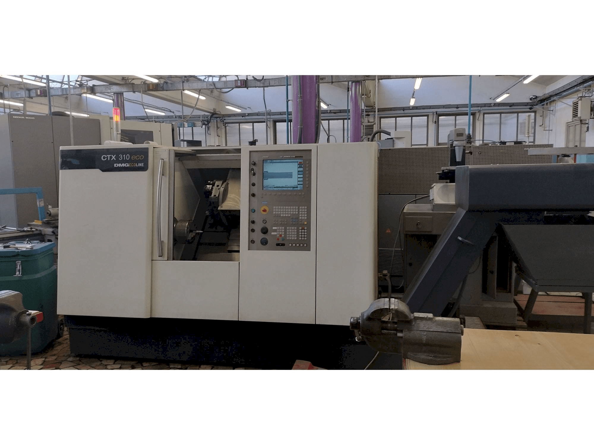 DMG CTX 310 ecoline-maskinen framifrån