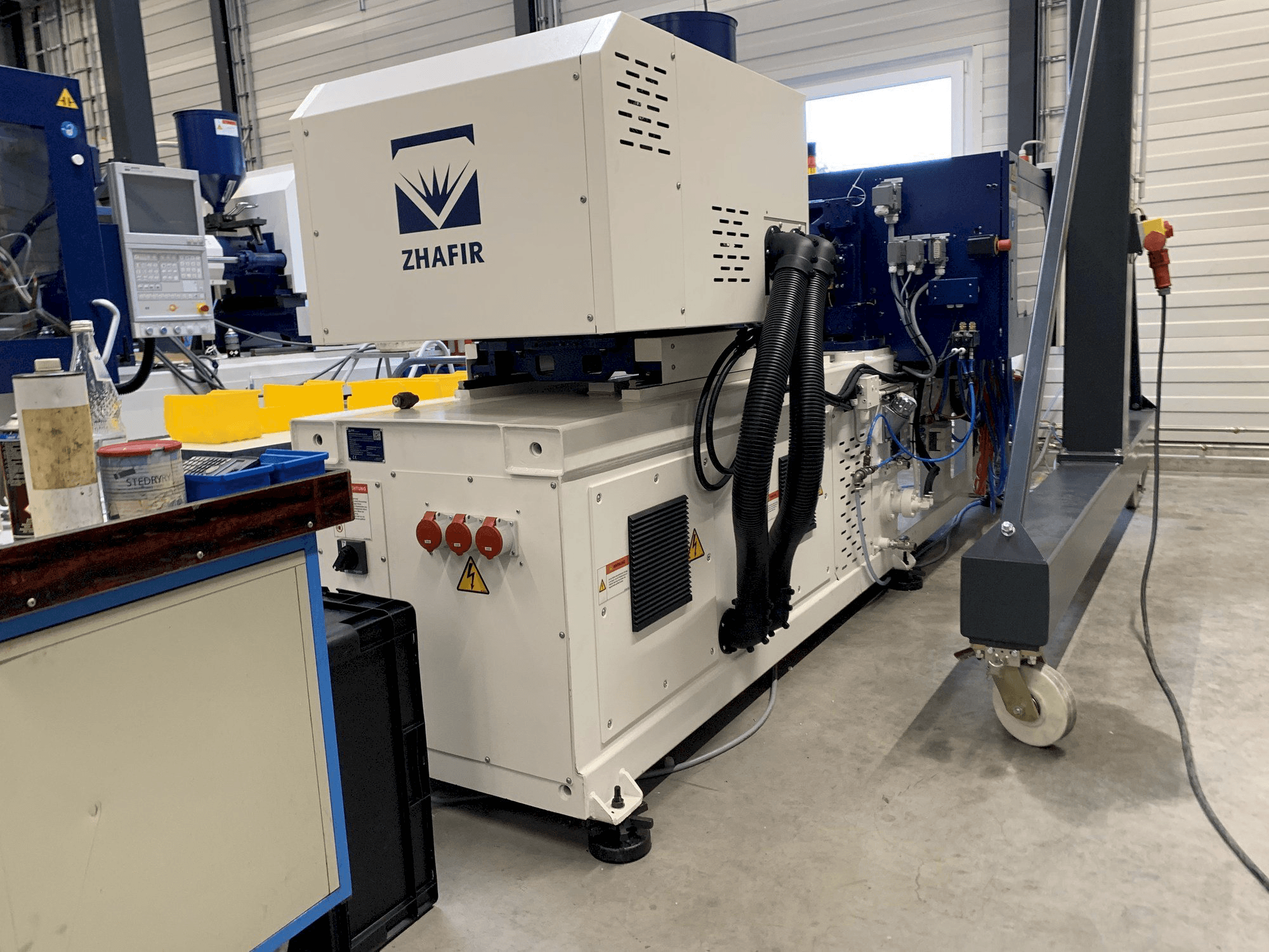 ZHAFIR ZERES 600 Haitian-maskinen sedd från vänster sida