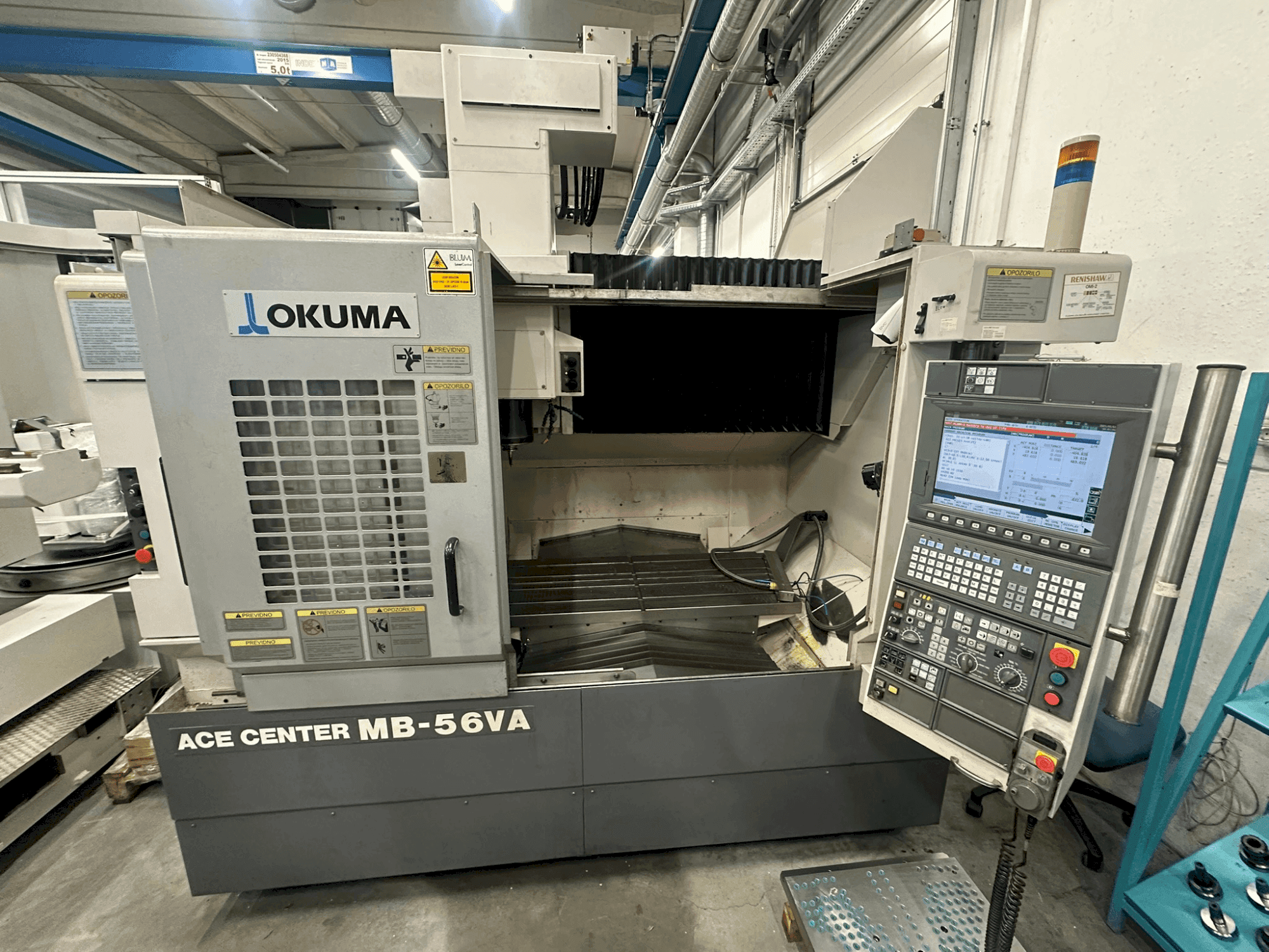 Okuma MB-56 VA-maskinen framifrån