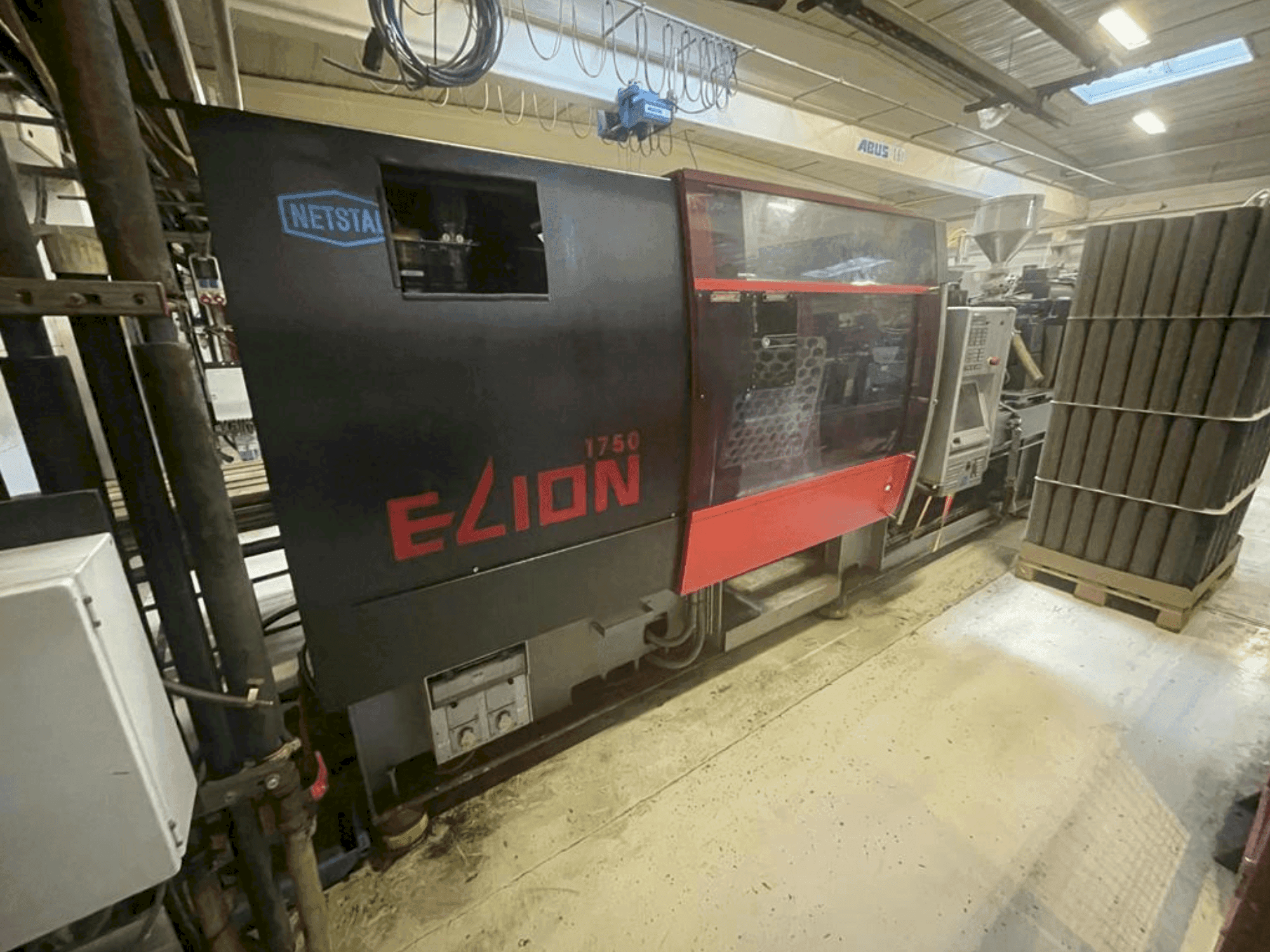 Netstal Elion 1750-840-maskinen framifrån