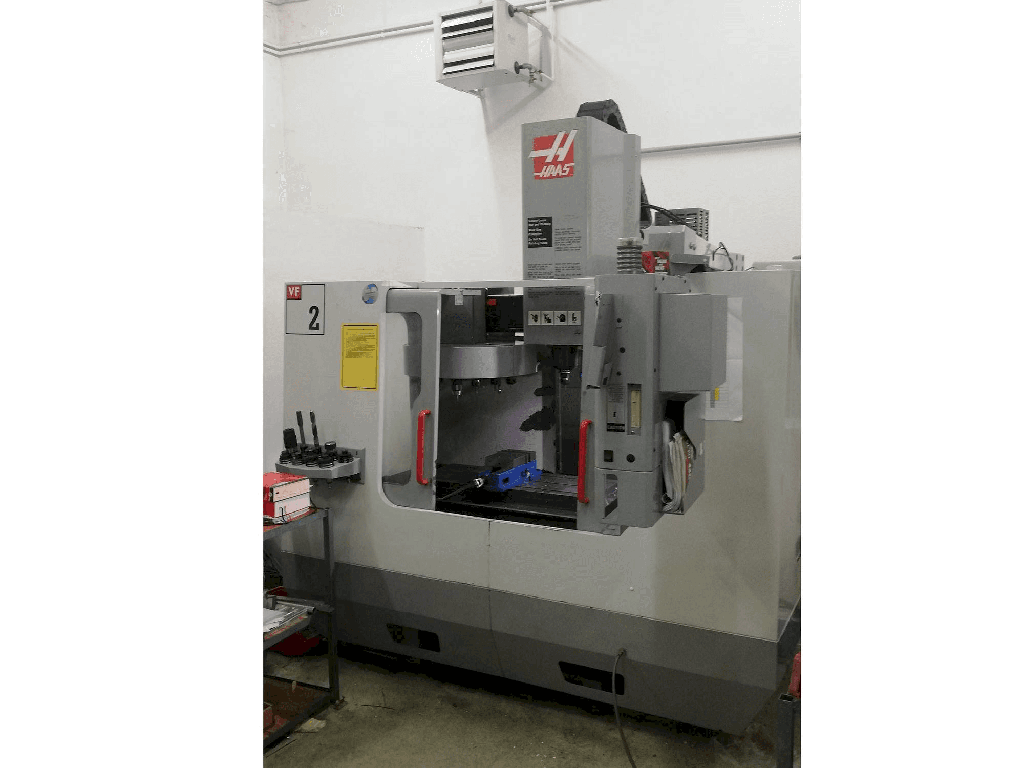 HAAS VF-2DHE-maskinen framifrån