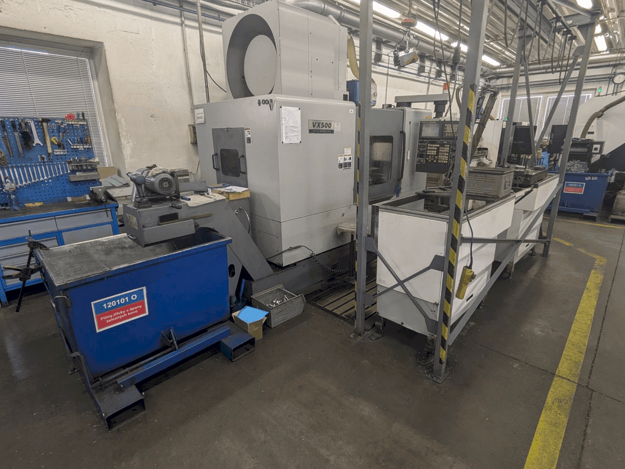 HYUNDAI KIA VX500-maskinen framifrån